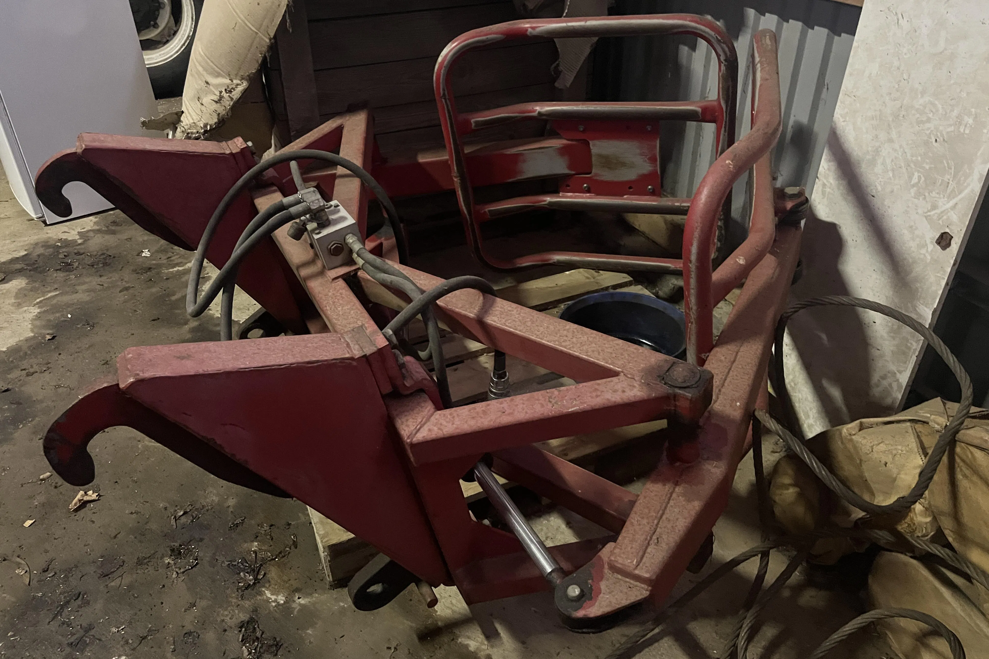Presentation photo 1 of 6: Balgrip Hydraulisk - 0 km - red