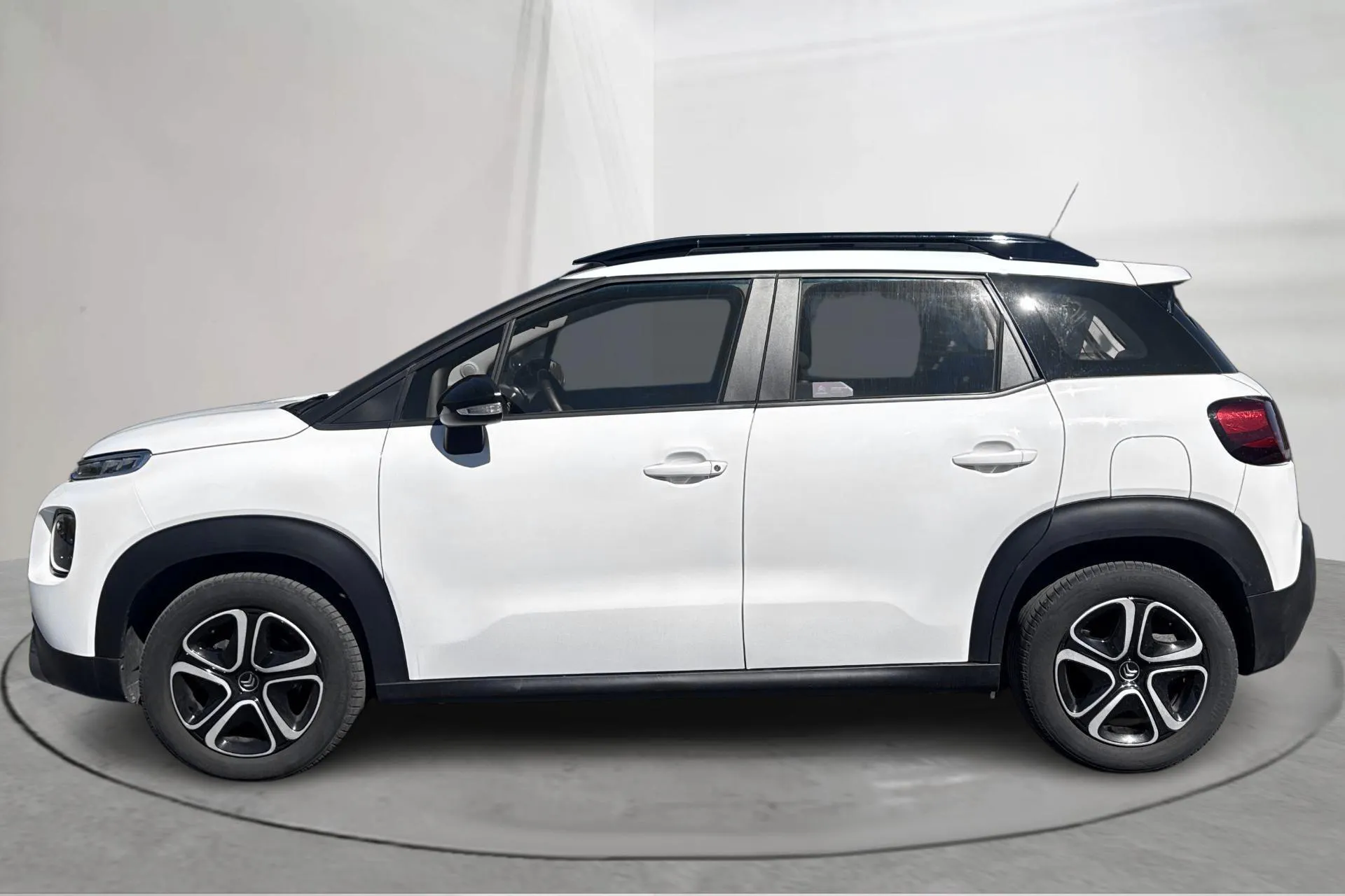 Presentation photo 2 of 14: Citroën C3 Aircross PureTech (110hk) - 48 410 km - Manual - white - 2021