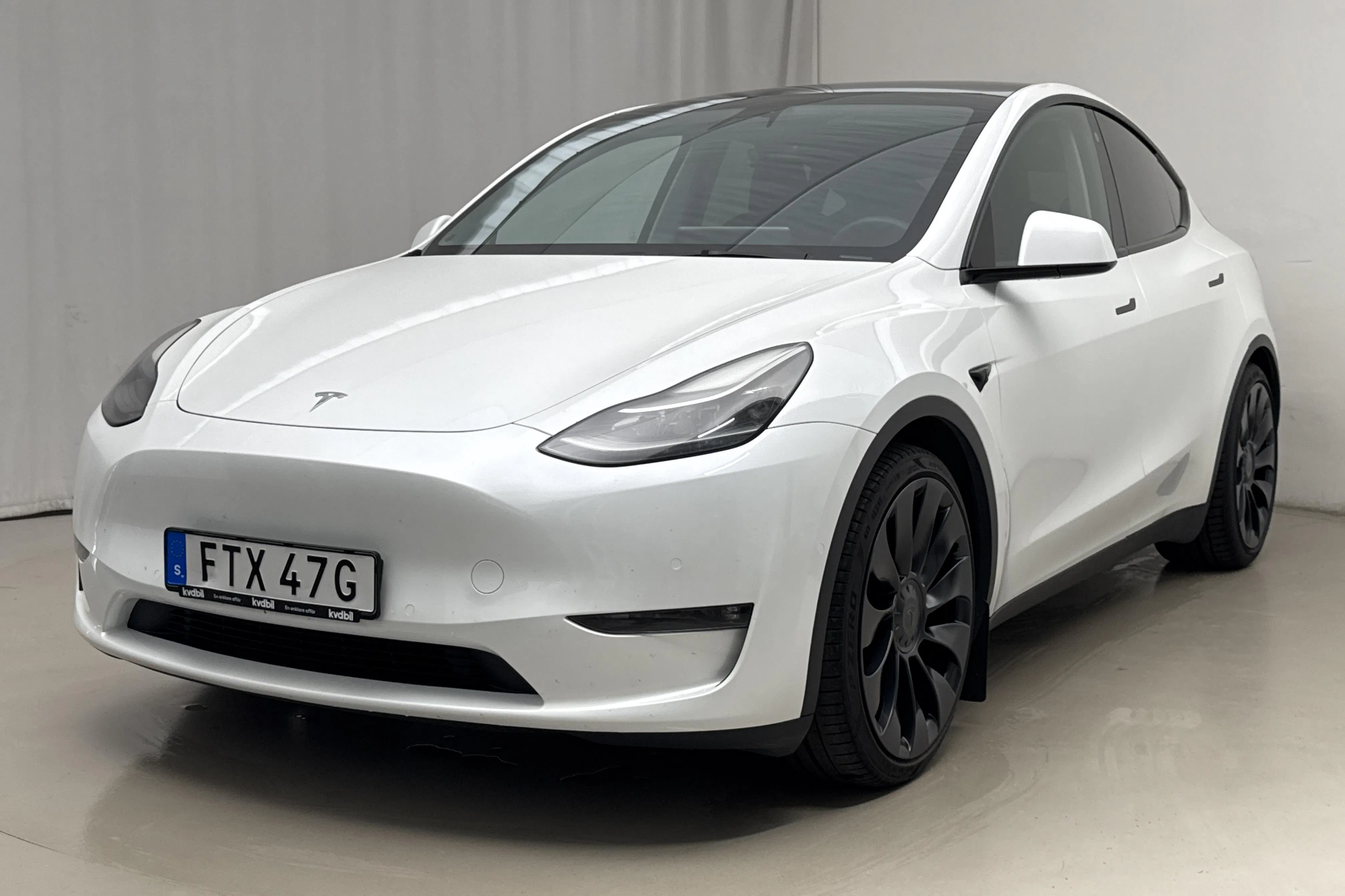 Tesla Model Y Performance Dual Motor AWD