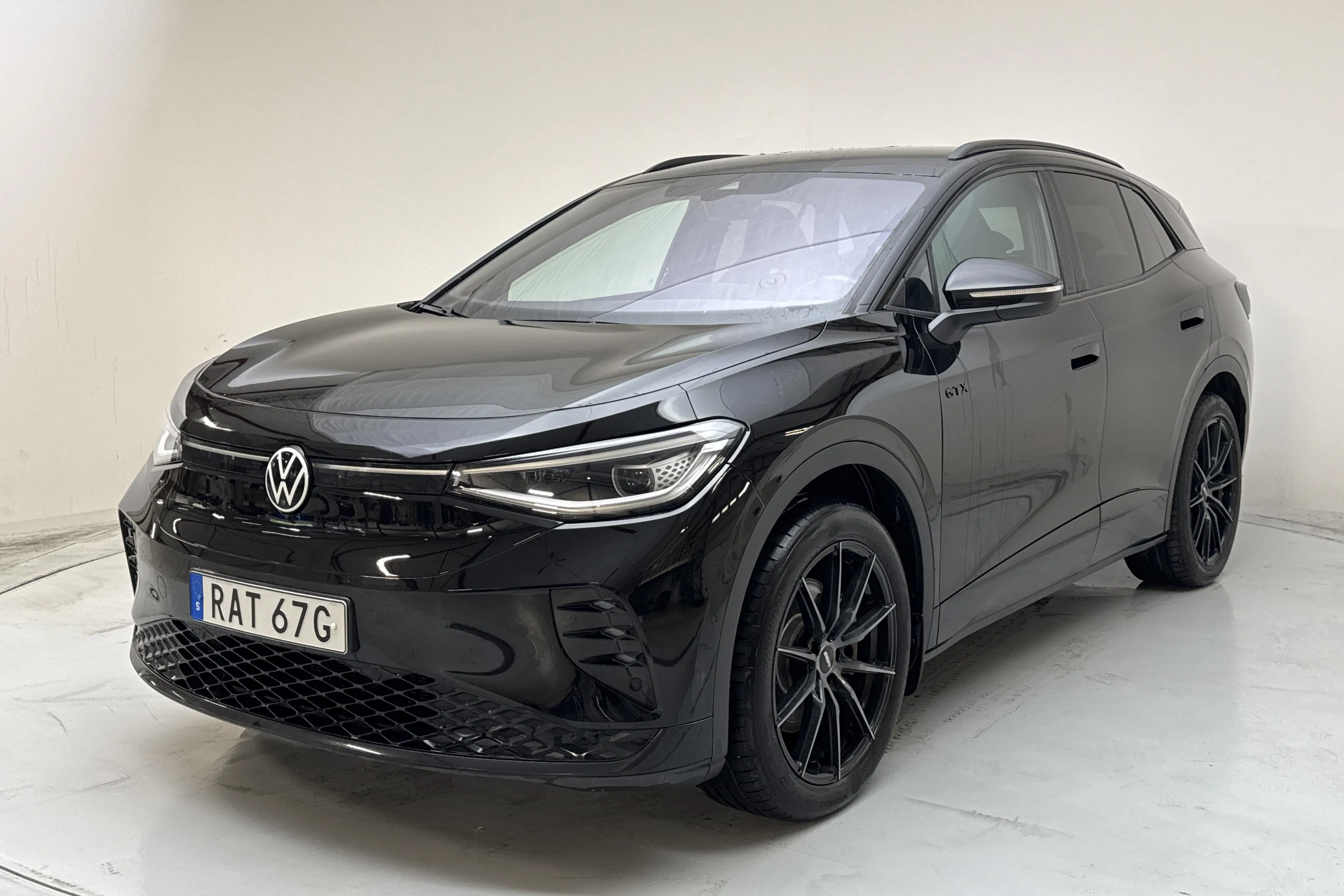 Presentationsfoto 1 av 22: VW ID.4 GTX 77kWh AWD (299hk) - 9 398 mil - Automat - svart - 2023