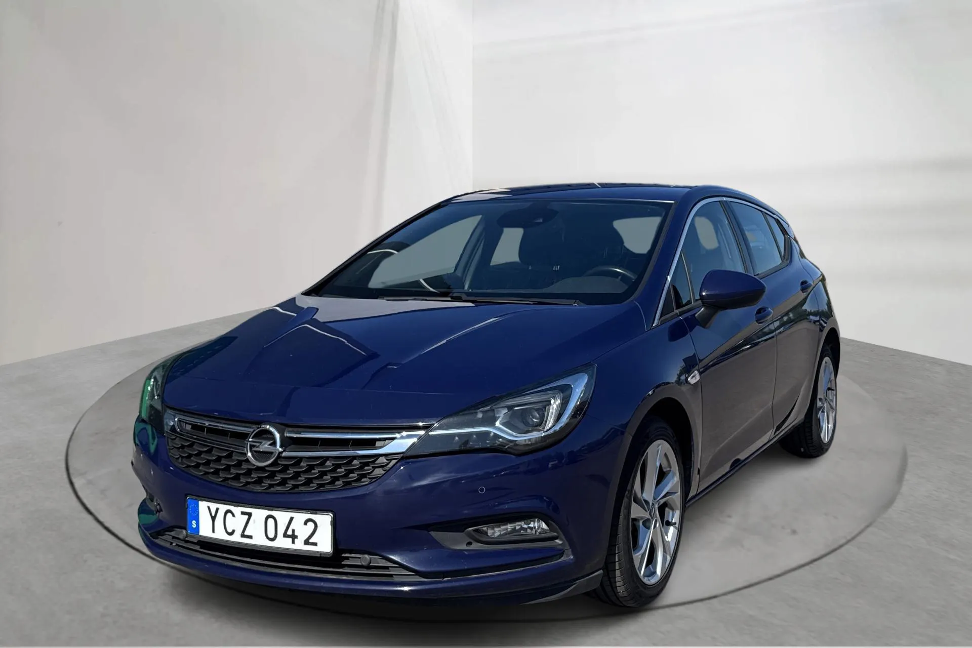 Presentation photo 1 of 13: Opel Astra 1.0 Turbo ECOTEC 5dr (105hk) - 163 240 km - Manual - blue - 2016