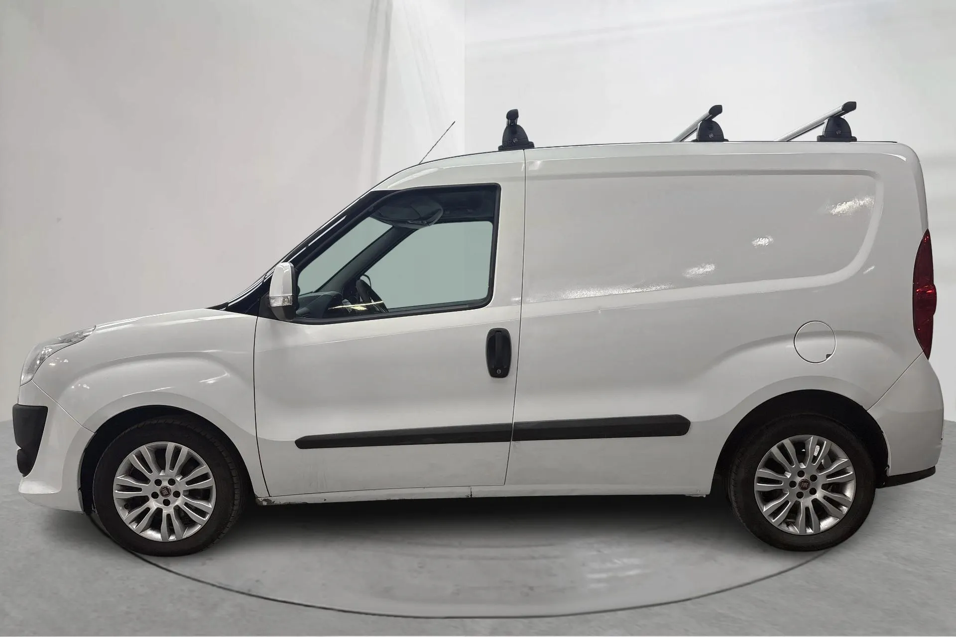 Presentation photo 2 of 15: Fiat Doblo Cargo 1.3 Multijet (90hk) - 192 780 km - Manual - white - 2014
