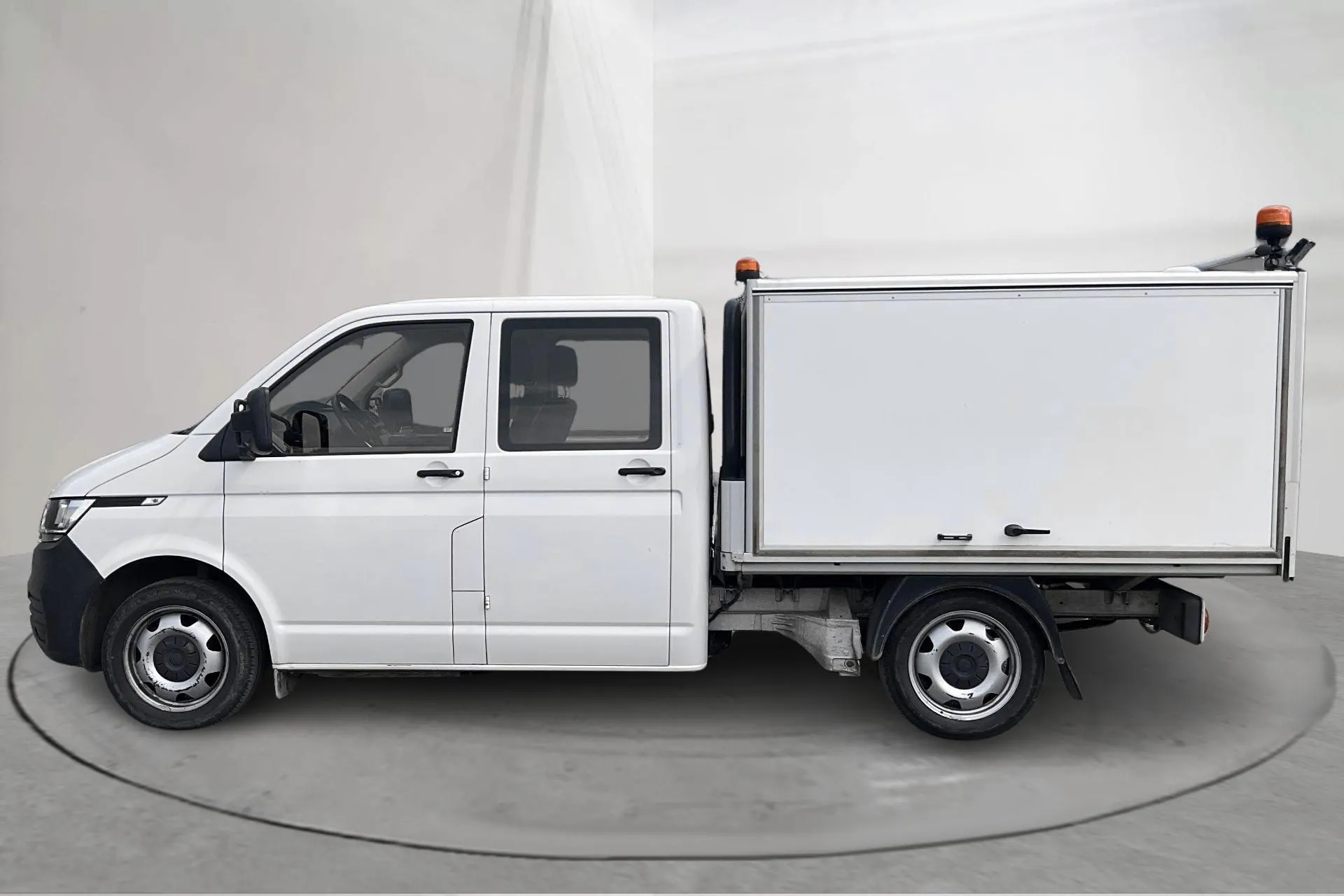 Presentation photo 2 of 14: VW Transporter T6 2.0 TDI BMT 4MOTION (150hk) - 70 870 km - Manual - white - 2020
