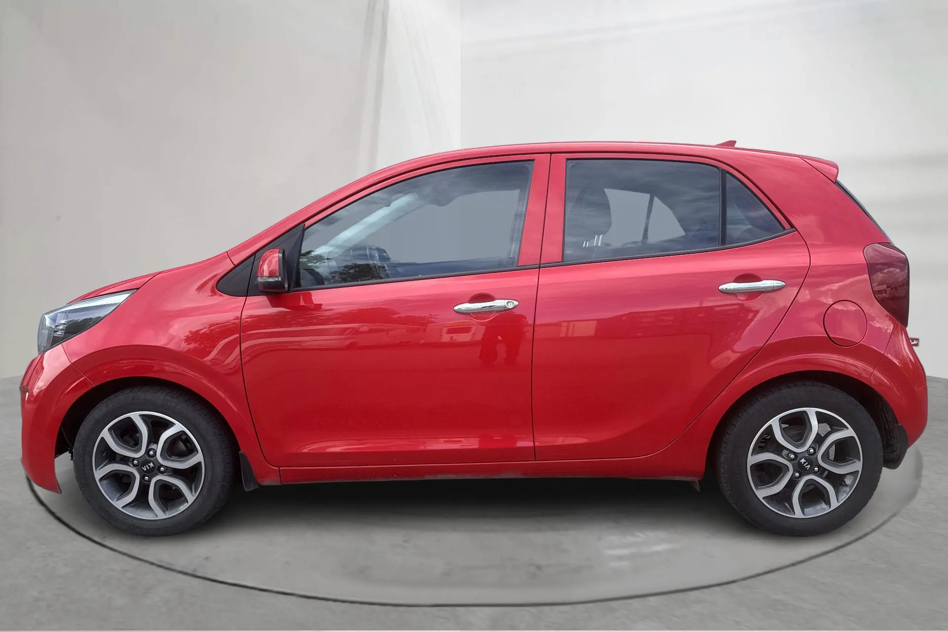 Presentationsfoto 2 av 14: KIA Picanto 1.0 DPI (67hk) - 13 655 mil - Manuell - röd - 2021