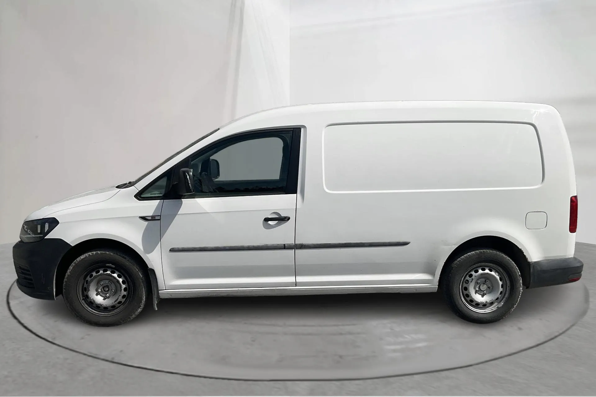 Presentationsfoto 2 av 12: VW Caddy 2.0 TDI Maxi Skåp (102hk) - 24 934 mil - Automat - vit - 2018
