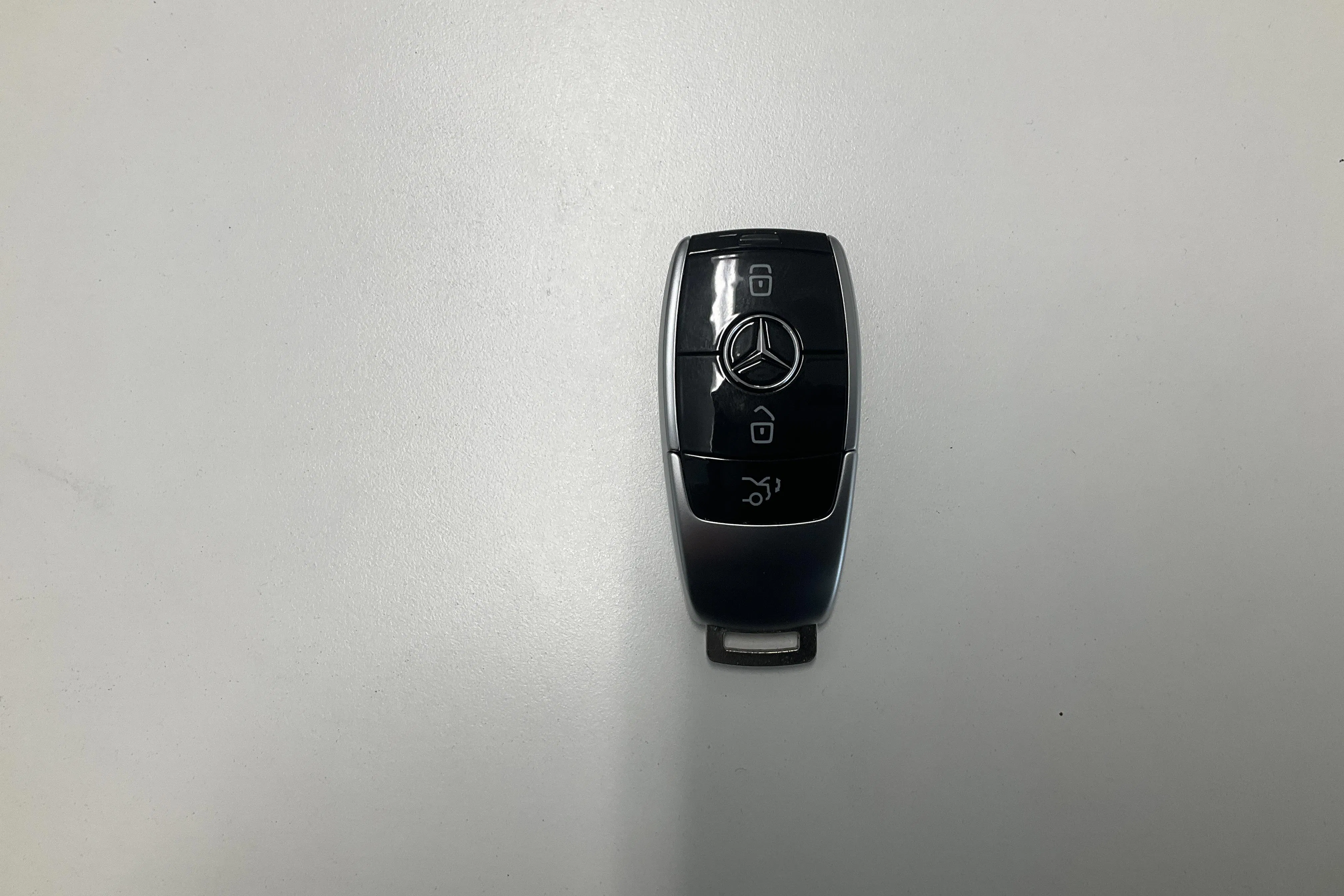 Presentation photo 18 of 18: Mercedes E 220 d 4MATIC Sedan W213 (194hk) - 177 300 km - Automatic - black - 2022
