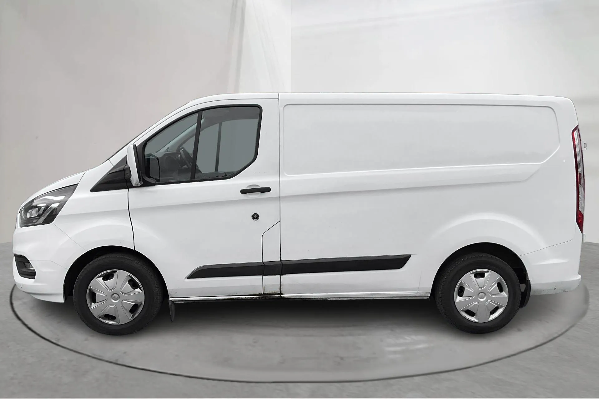 Presentation photo 2 of 16: Ford Transit Custom 300 (170hk) - 119 070 km - Automatic - white - 2022