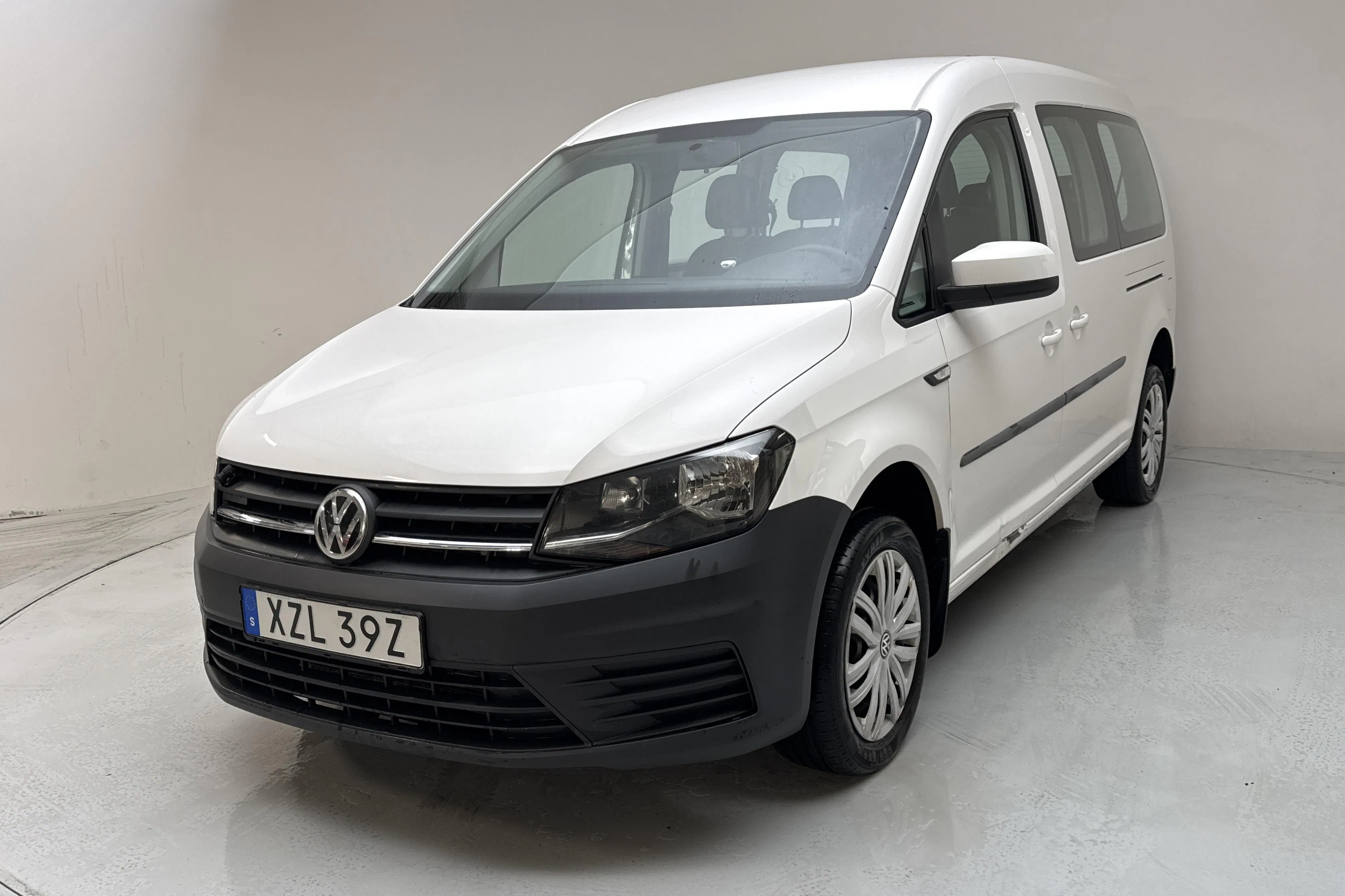 Presentation photo 1 of 17: VW Caddy 2.0 TDI Maxi Life 4MOTION (122hk) - 171 740 km - Manual - white - 2020