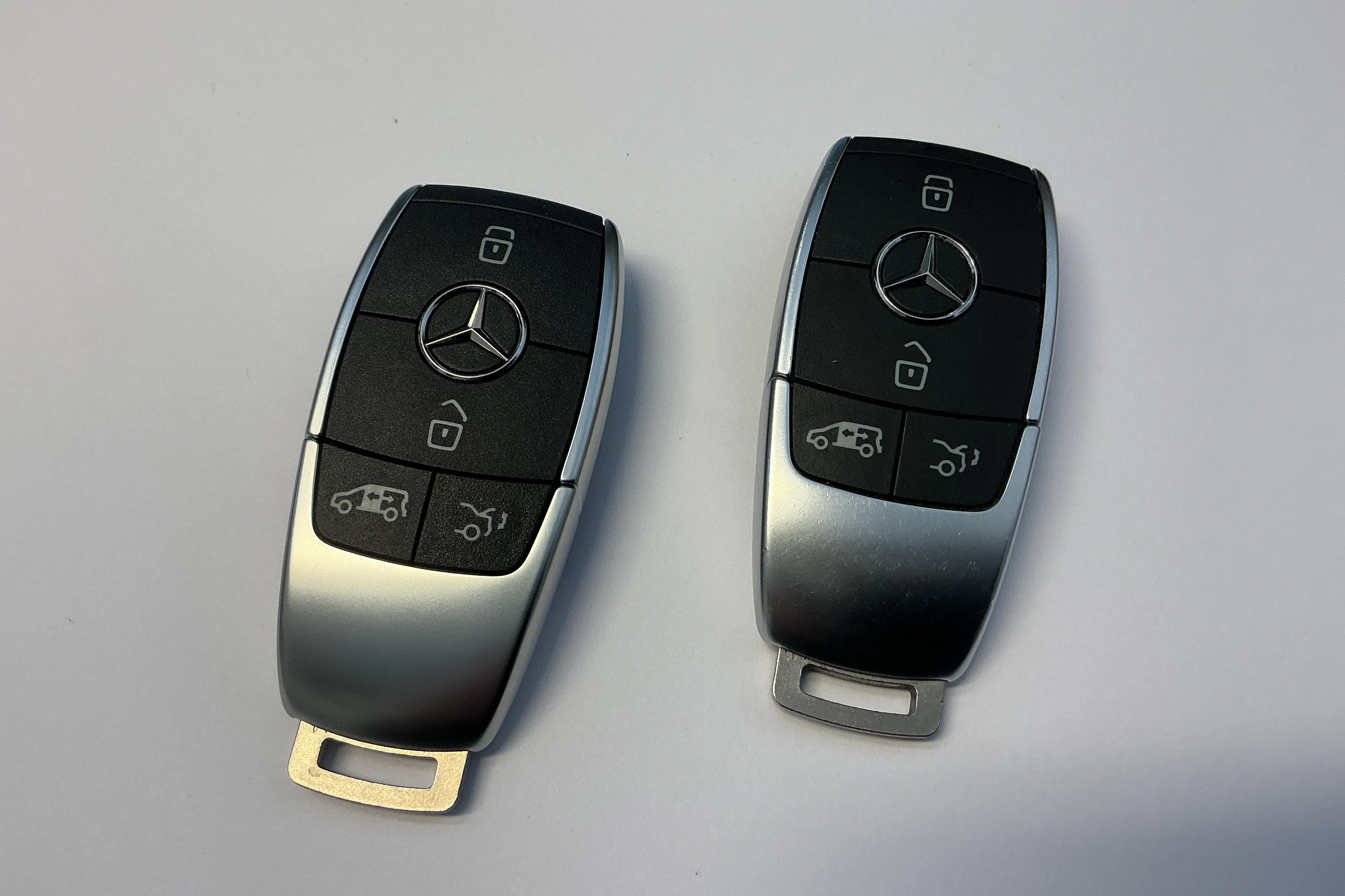 Presentation photo 20 of 20: Mercedes V 300 d 4MATIC W447 (237hk) - 32 560 km - Automatic - black - 2025