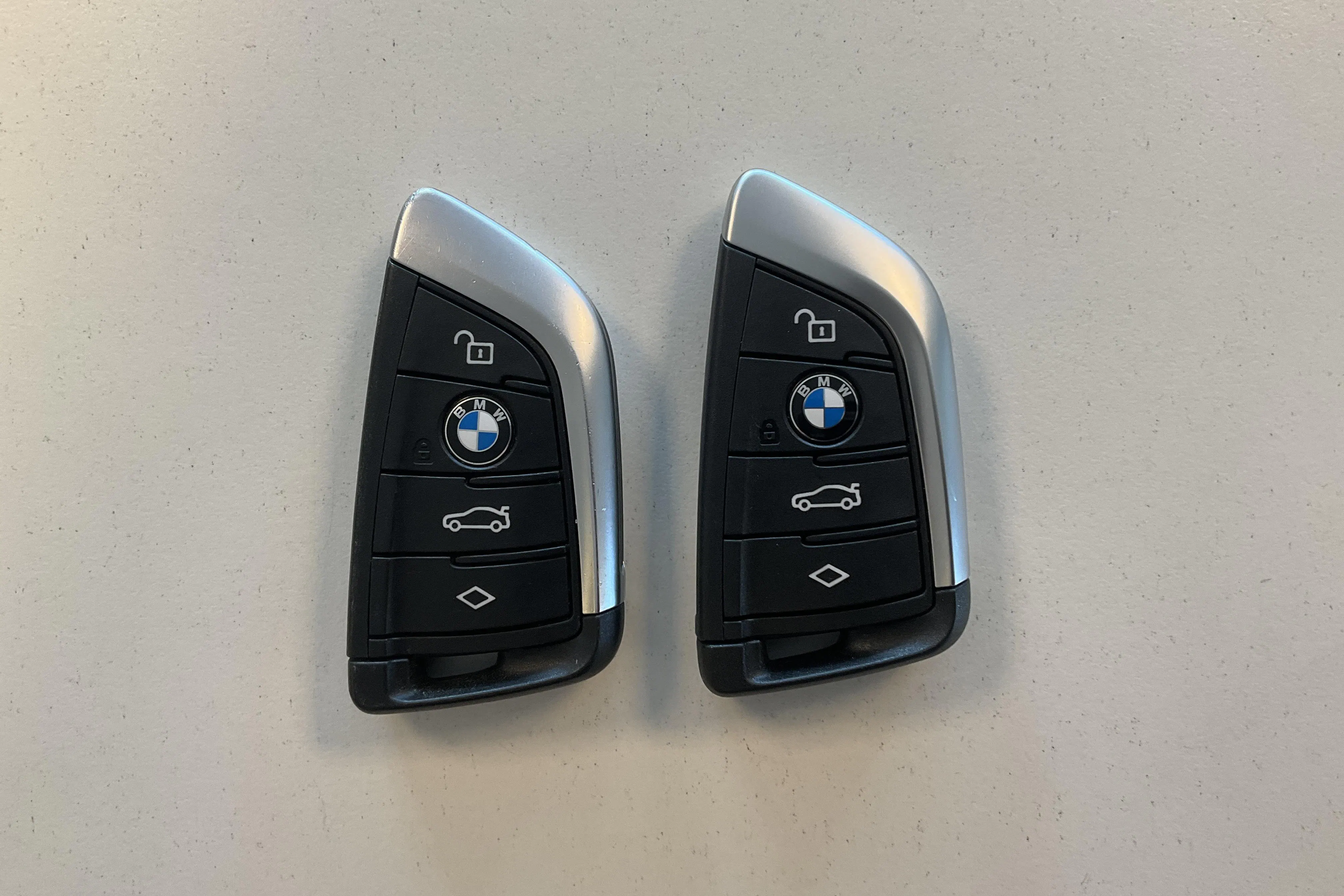 Presentation photo 23 of 23: BMW iX3 LCI, G08 (286hk) - 72 630 km - Automatic - black - 2023