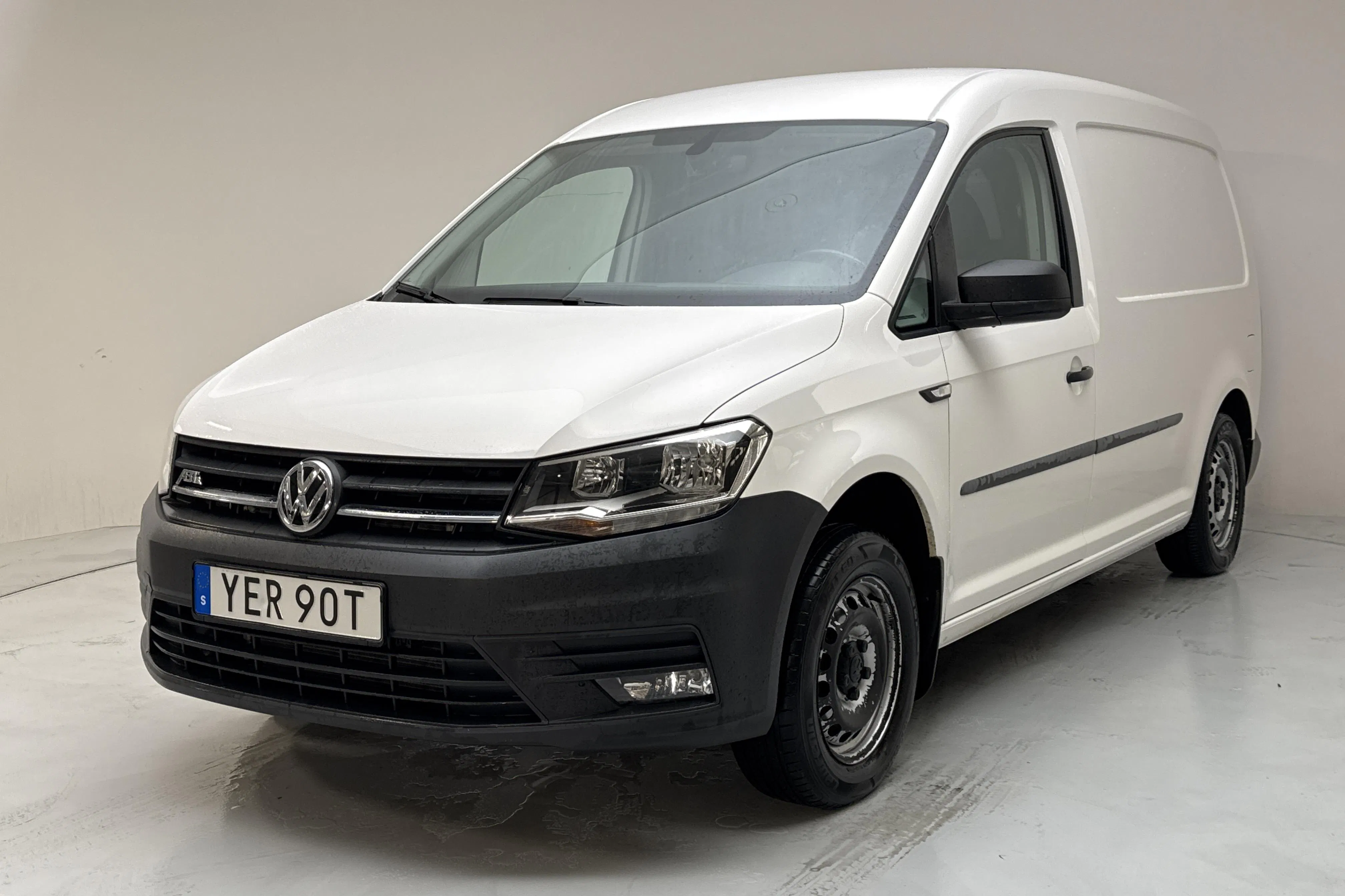 Presentationsfoto 1 av 13: VW e-Caddy ABT Maxi Skåp (110hk) - 1 531 mil - Automat - vit - 2020