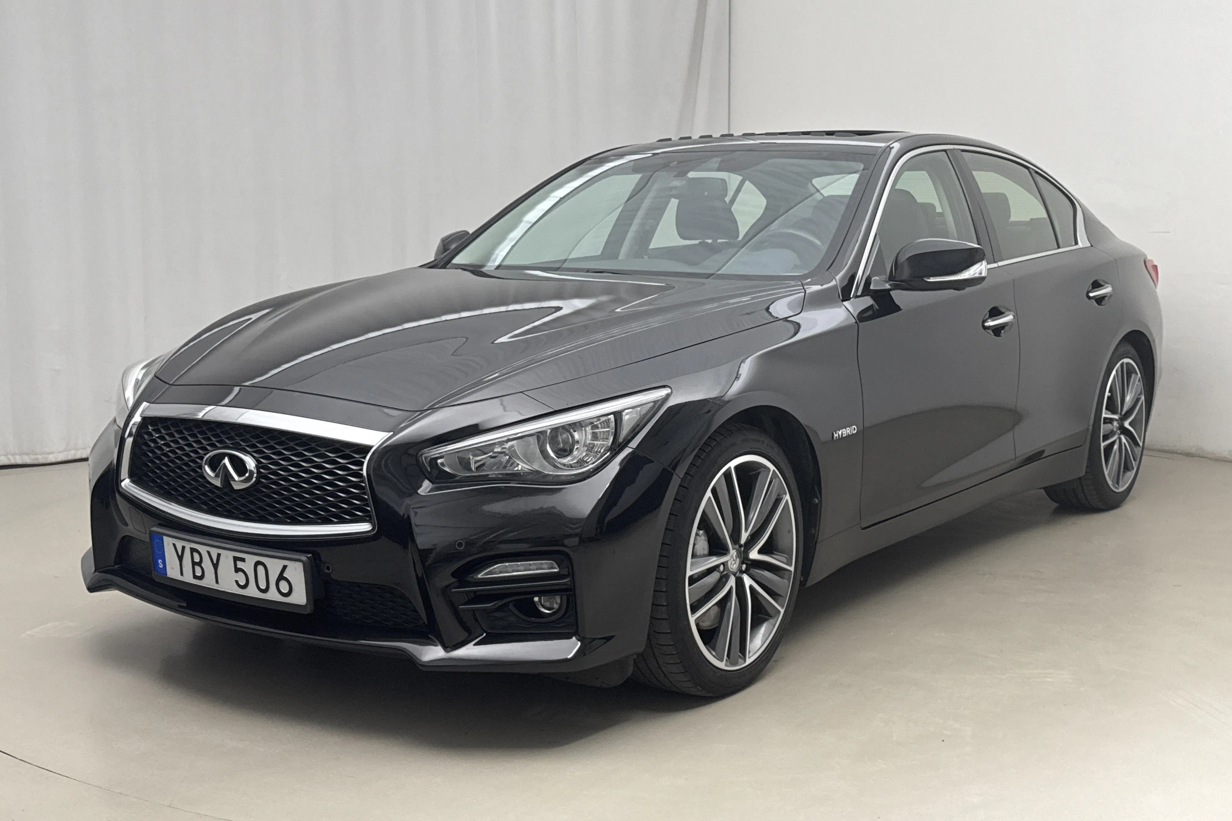 Presentation photo 1 of 18: Infiniti Q50S Hybrid AWD 3.5 (364hk) - 123 050 km - Automatic - black - 2016