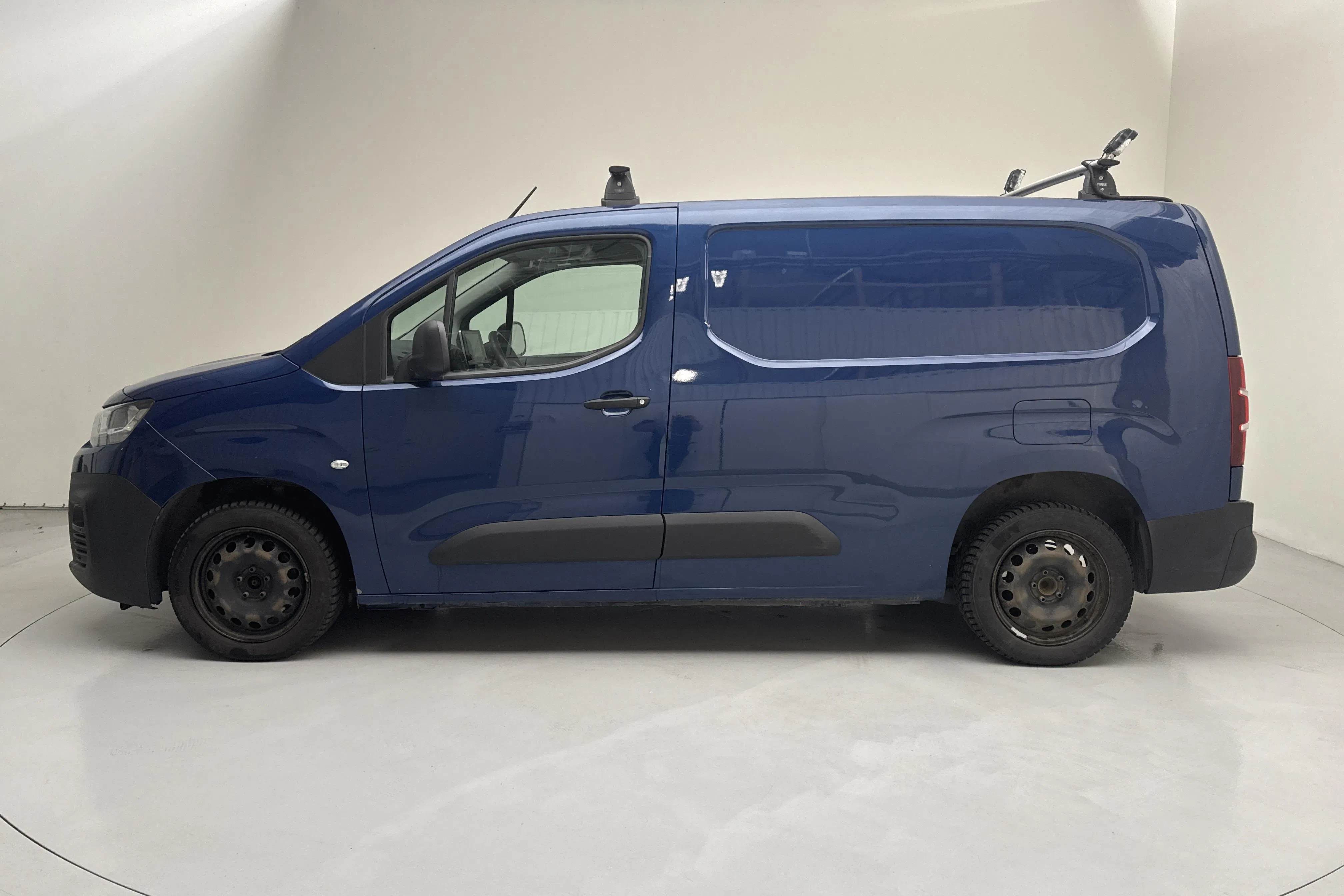 Presentation photo 2 of 13: Citroën Berlingo 1.5 BlueHDi Skåp (130hk) - 148 170 km - Automatic - blue - 2020