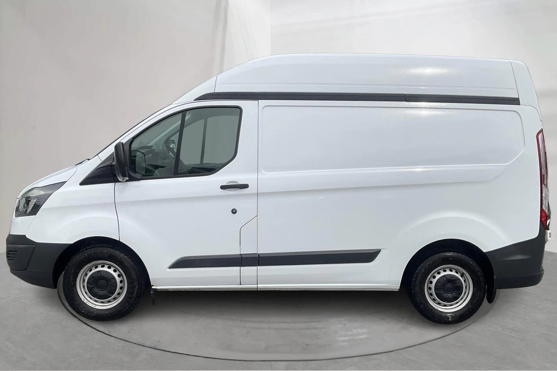 Presentationsfoto 2 av 11: Ford Transit Custom 270 (100hk) - 10 161 mil - Manuell - vit - 2015
