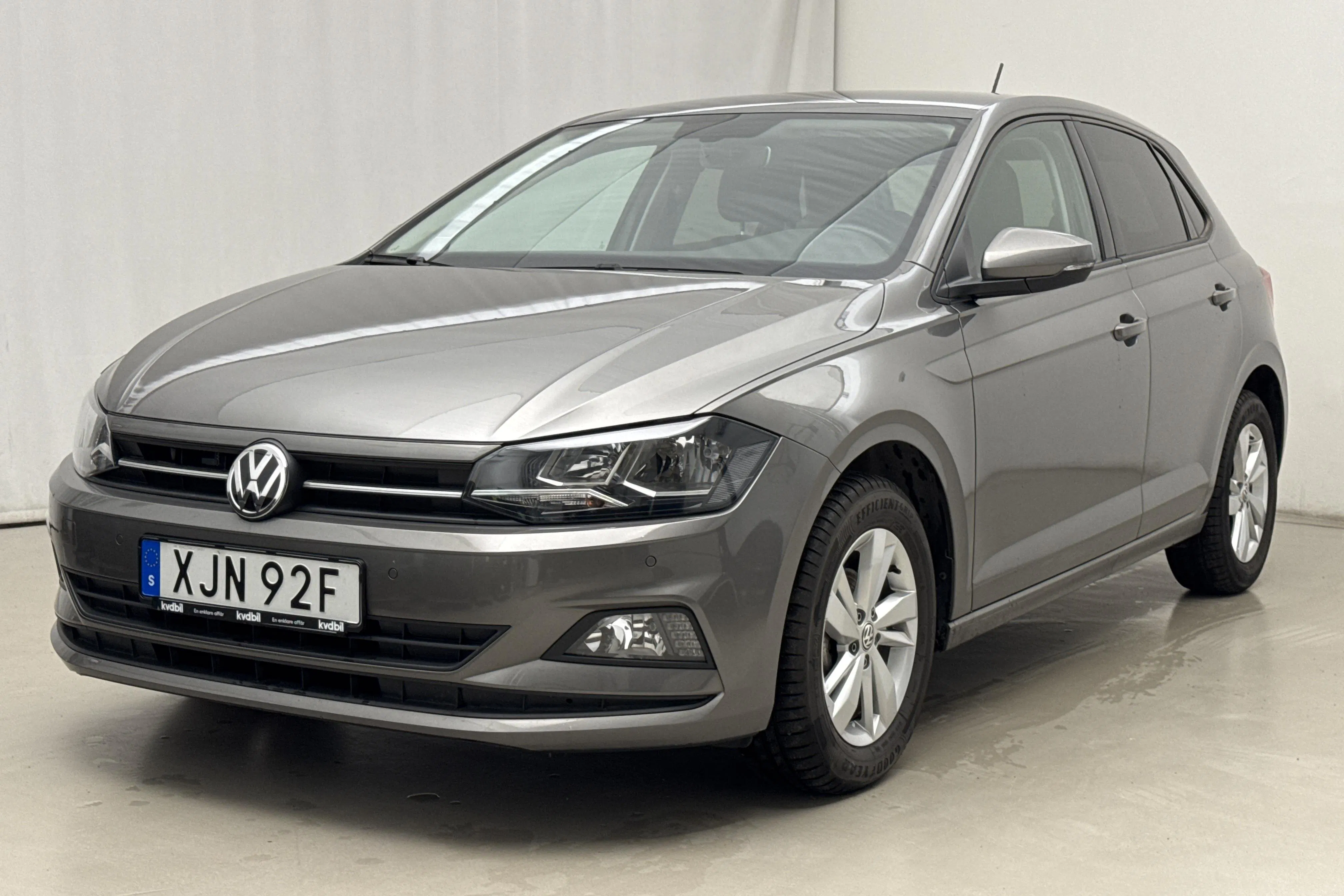 Presentation photo 1 of 16: VW Polo 1.0 TSI 5dr (95hk) - 30 720 km - Manual - gray - 2018