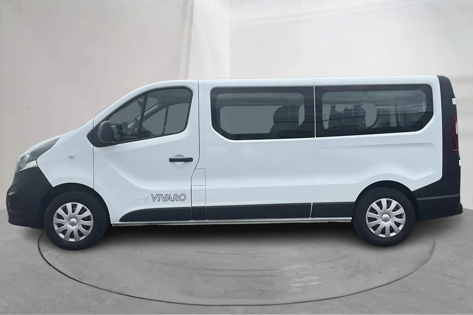 Presentationsfoto 2 av 15: Opel Vivaro Kombi 1.6 CDTI (90hk) - 19 171 mil - Manuell - vit - 2015