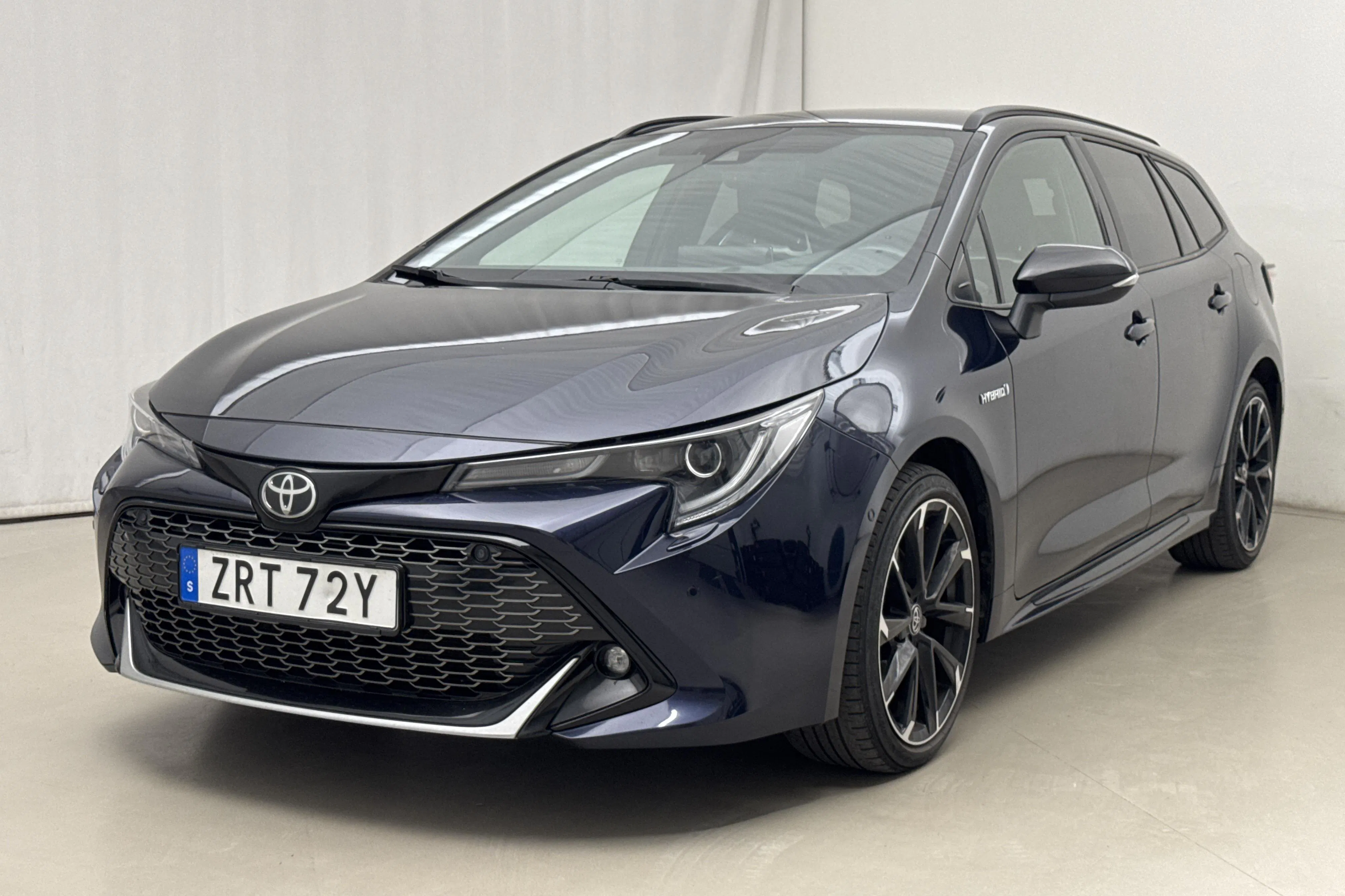 Presentationsfoto 1 av 18: Toyota Corolla 2.0 Hybrid Touring Sports (184hk) - 8 083 mil - Automat - Mörkblå - 2021