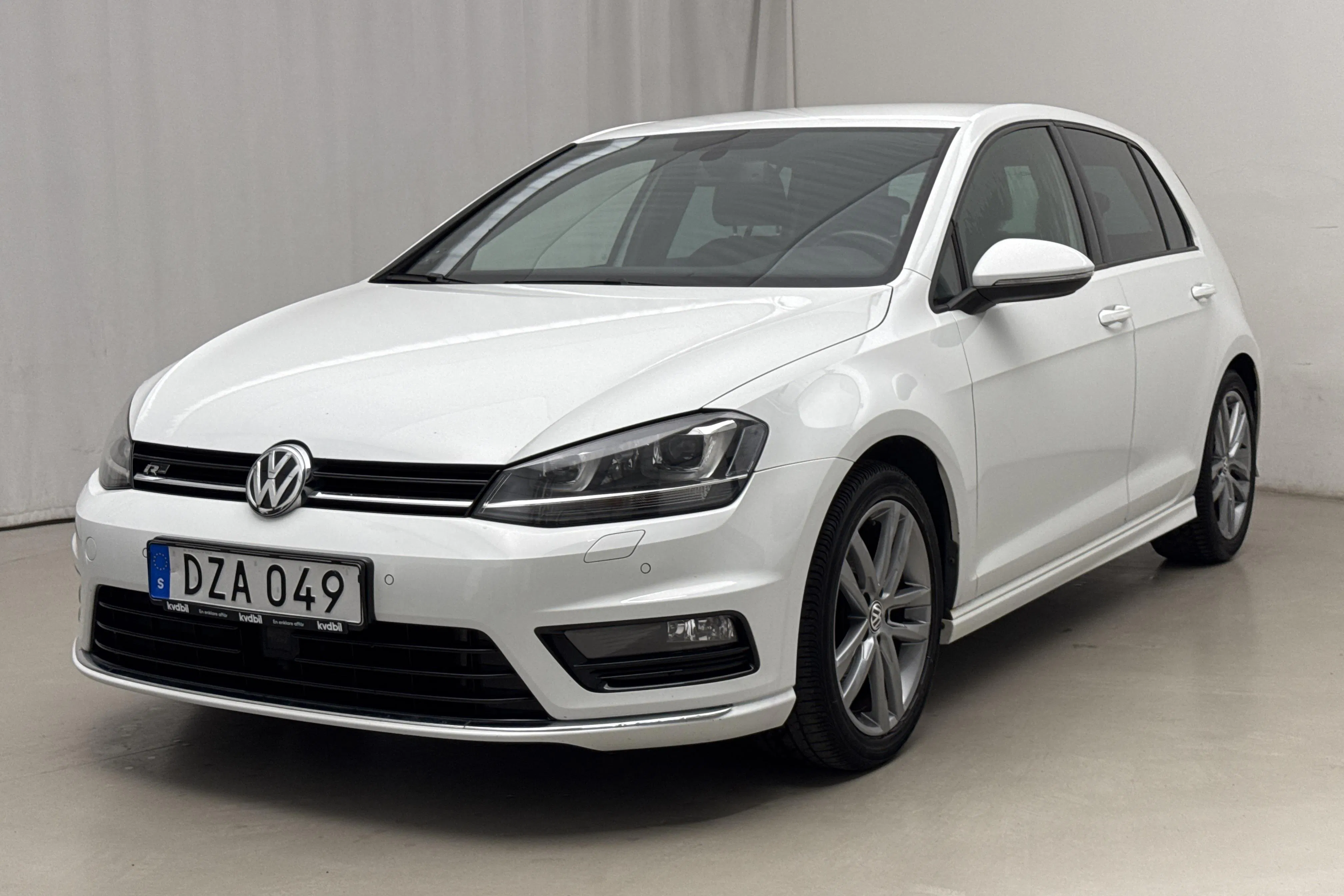 Presentation photo 1 of 17: VW Golf VII 1.4 TSI 5dr (140hk) - 93 600 km - Automatic - white - 2015