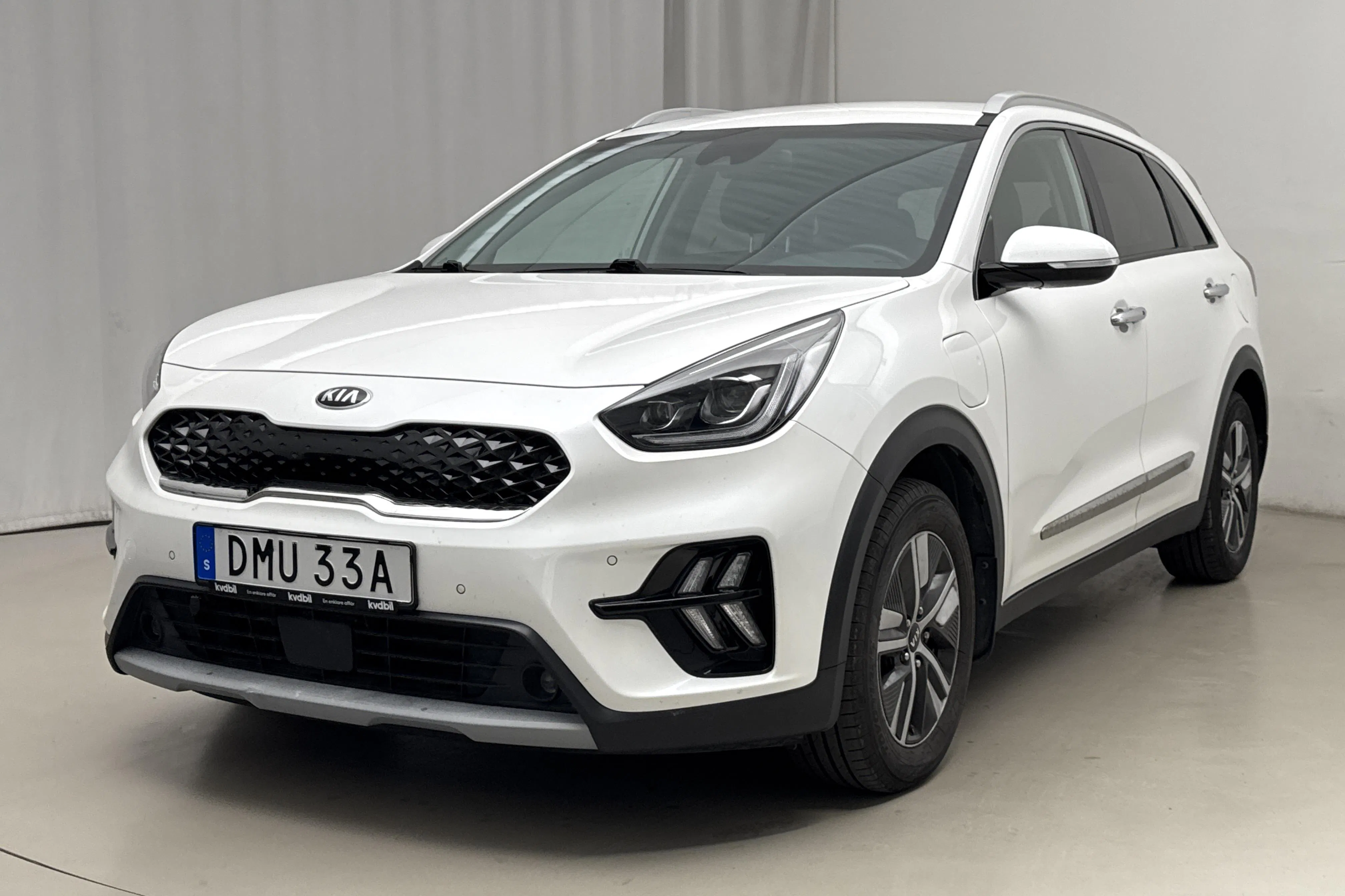 Presentation photo 1 of 21: KIA Niro Plug-in Hybrid 1.6 (141hk) - 137 580 km - Automatic - white - 2020