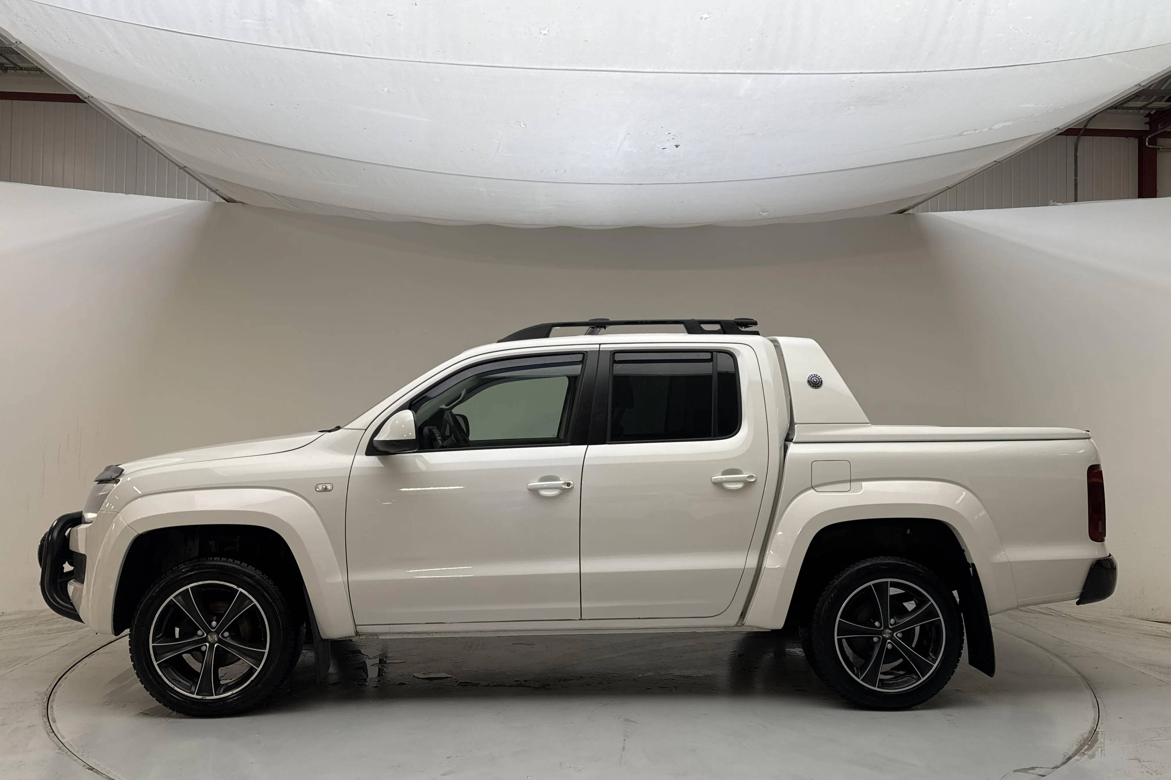 Presentation photo 2 of 11: VW Amarok 2.0 TDI 4motion (140hk) - 180 690 km - Manual - white - 2014