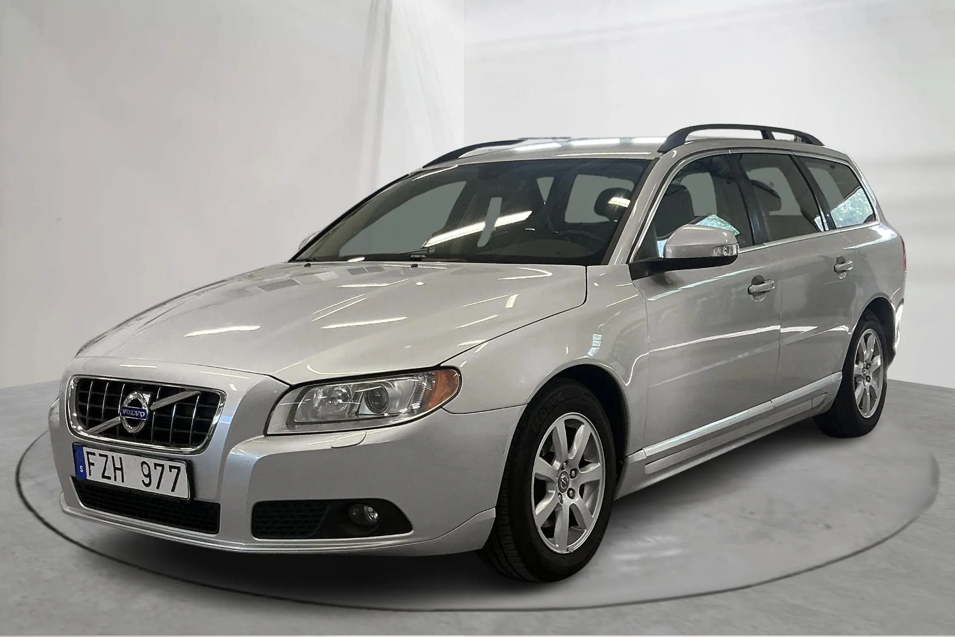 Presentation photo 1 of 14: Volvo V70 II 1.6D DRIVe (109hk) - 172 260 km - Manual - Light Grey - 2011