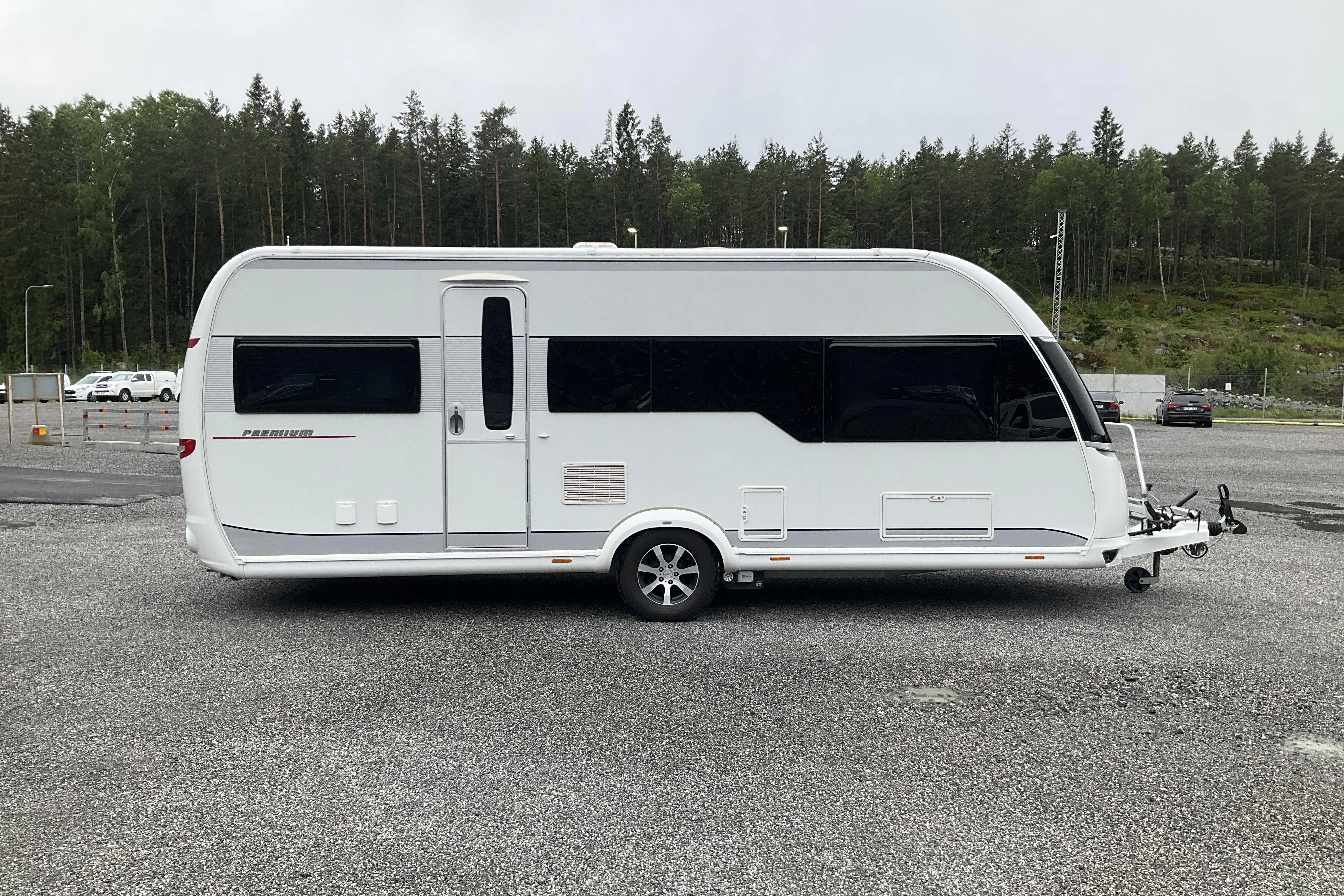 Presentation photo 2 of 48: Hobby 560 UL PREMIUM Husvagn med förtält & mover - 0 km - 2016