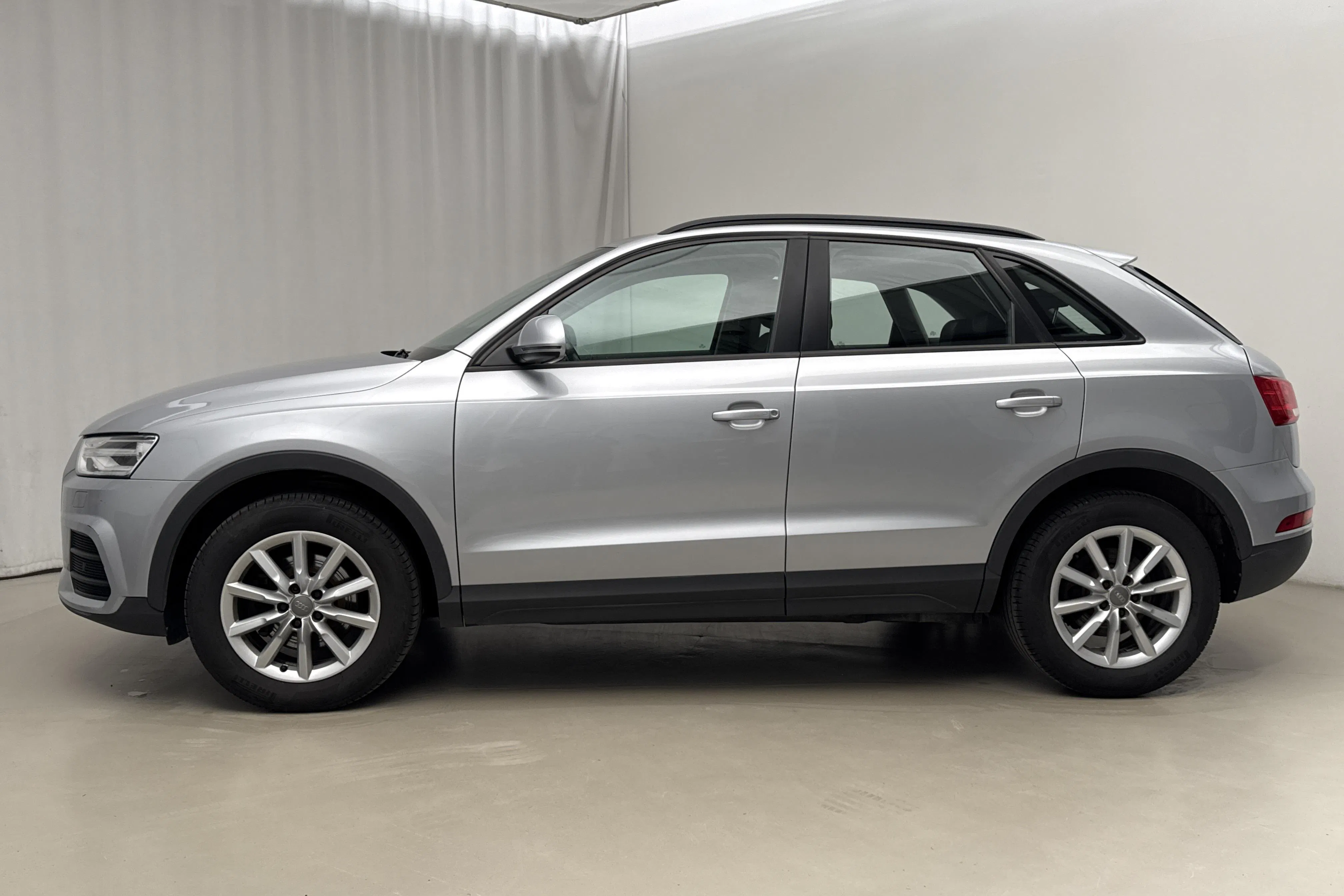 Presentation photo 2 of 14: Audi Q3 2.0 TFSI quattro (180hk) - 119 670 km - Automatic - silver - 2016