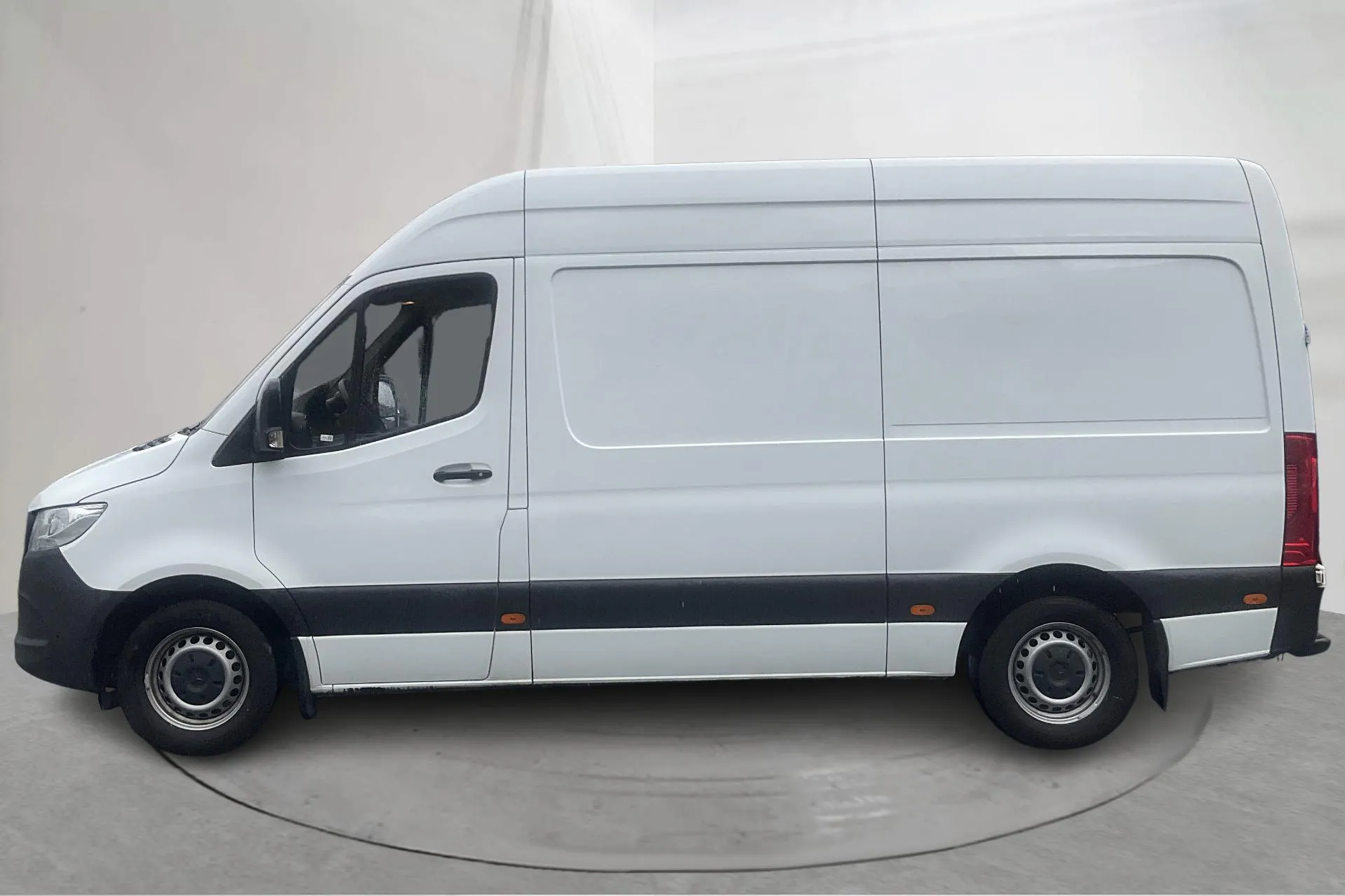 Presentation photo 2 of 15: Mercedes Sprinter 315 CDI Skåp RWD (150hk) - 110 690 km - Automatic - white - 2022