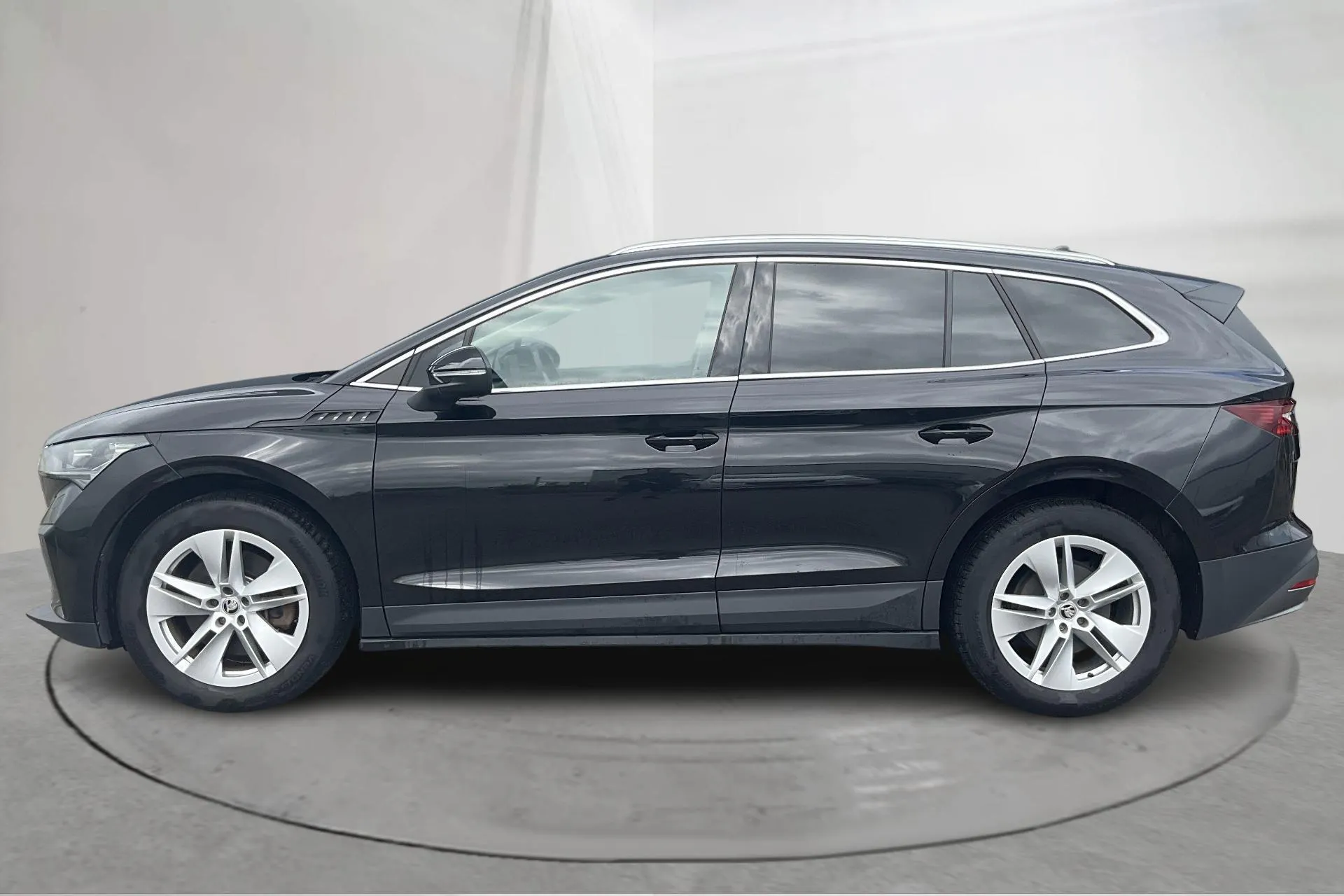 Presentation photo 2 of 20: Skoda Enyaq iV 80 (204hk) - 74 660 km - Automatic - black - 2023