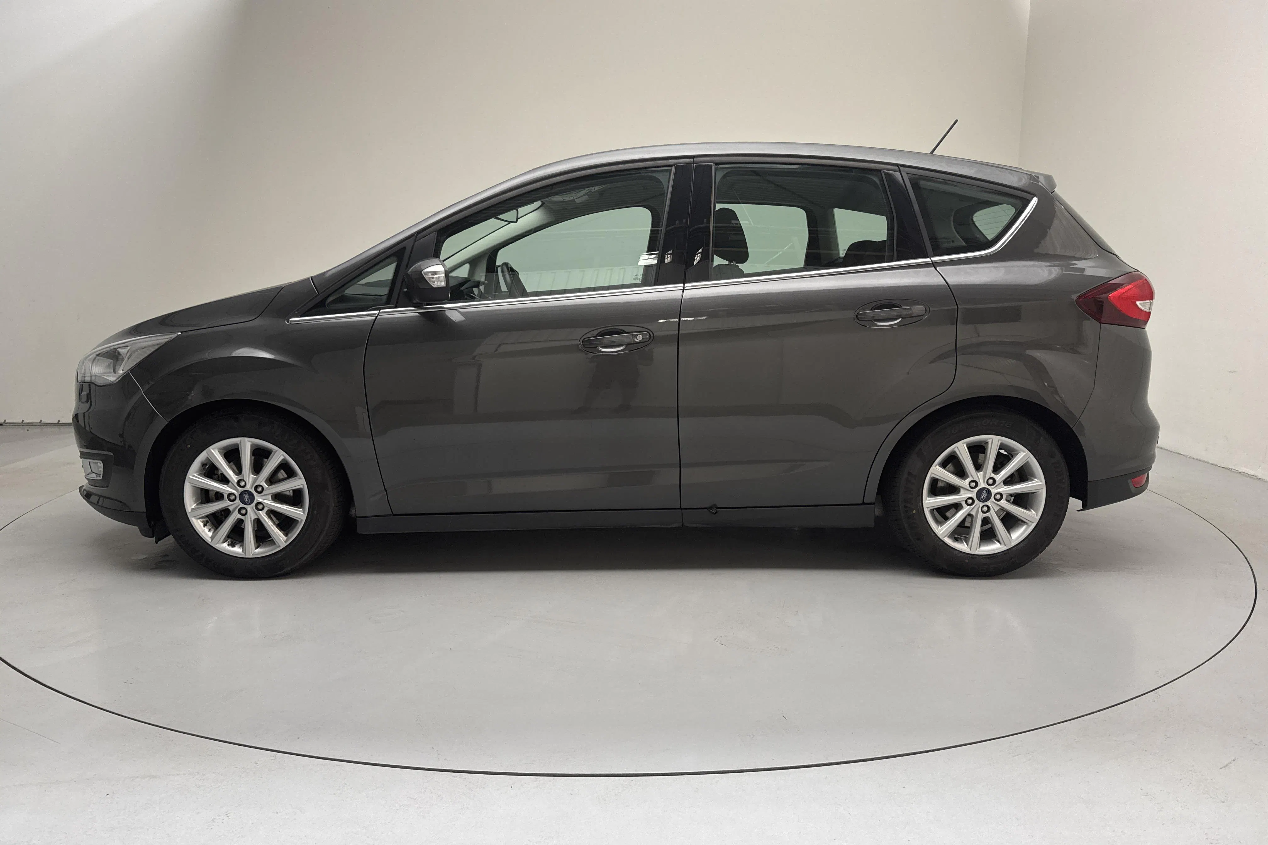 Presentation photo 2 of 14: Ford C-MAX 1.5 TDCi (120hk) - 55 890 km - Automatic - gray - 2018