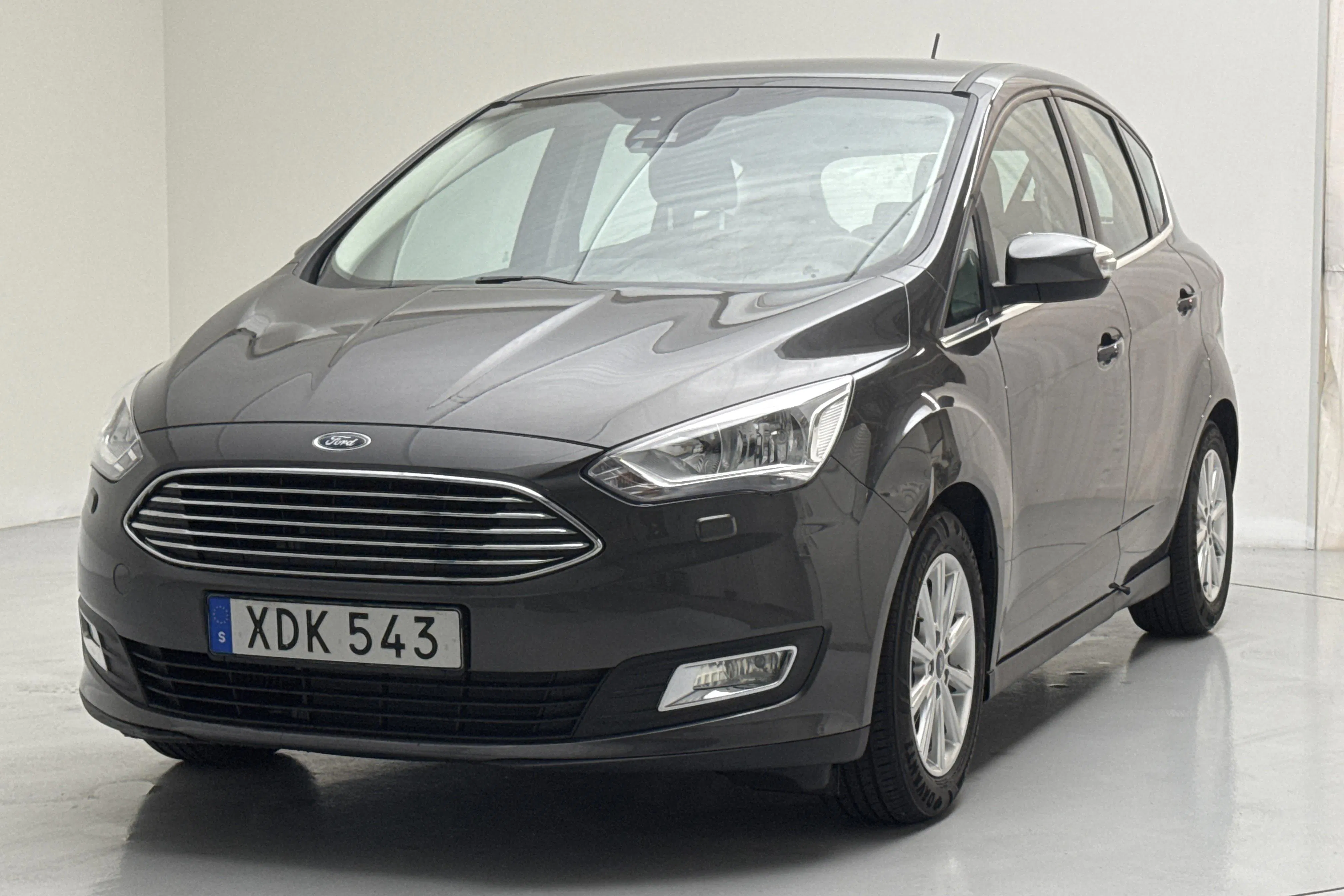 Presentation photo 1 of 14: Ford C-MAX 1.5 TDCi (120hk) - 55 890 km - Automatic - gray - 2018