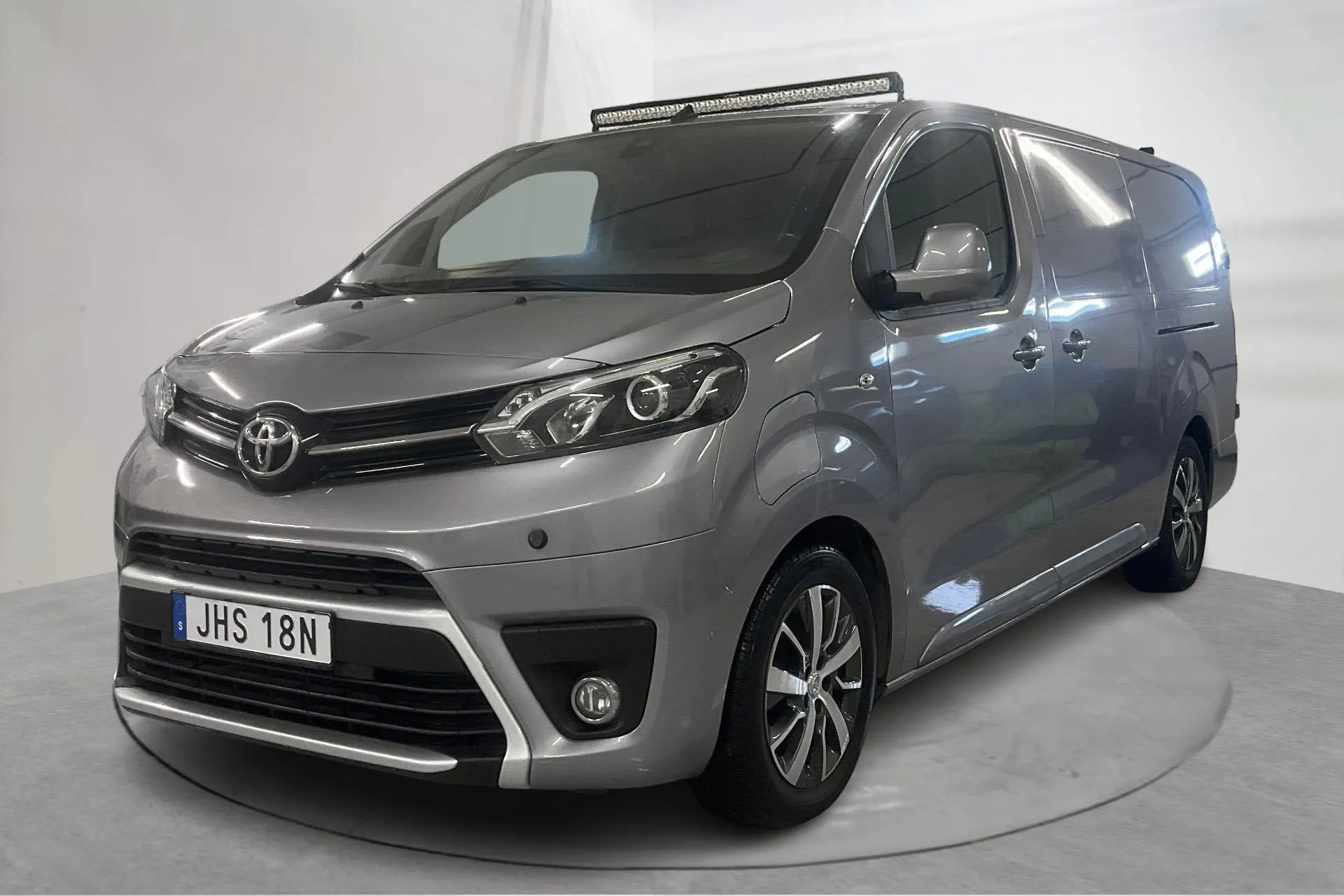 Presentation photo 1 of 31: Toyota PROACE Electric 75kWh (136hk) - 73 550 km - Automatic - silver - 2021