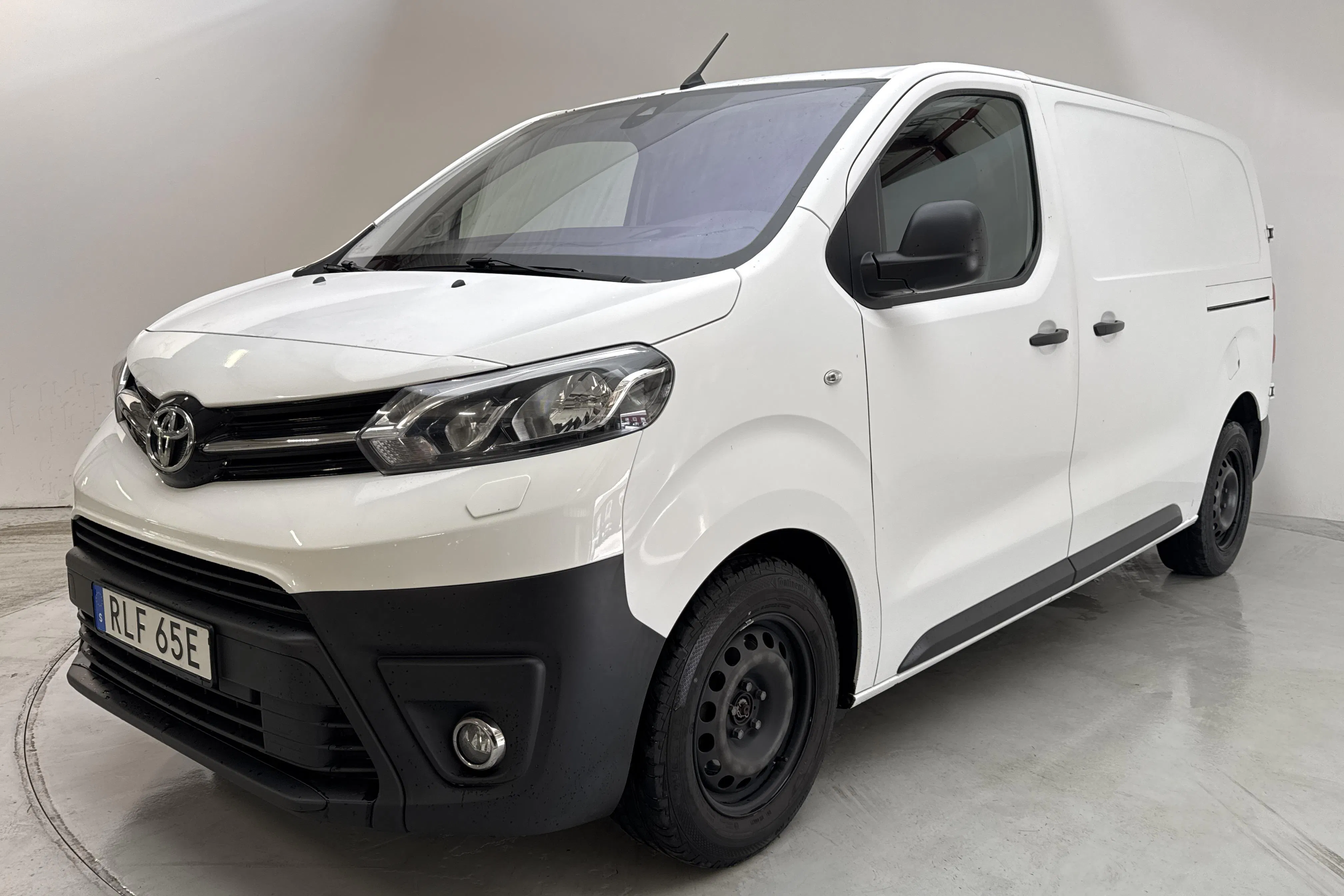 Presentation photo 1 of 12: Toyota PROACE 2.0D (120hk) - 133 280 km - Automatic - white - 2020