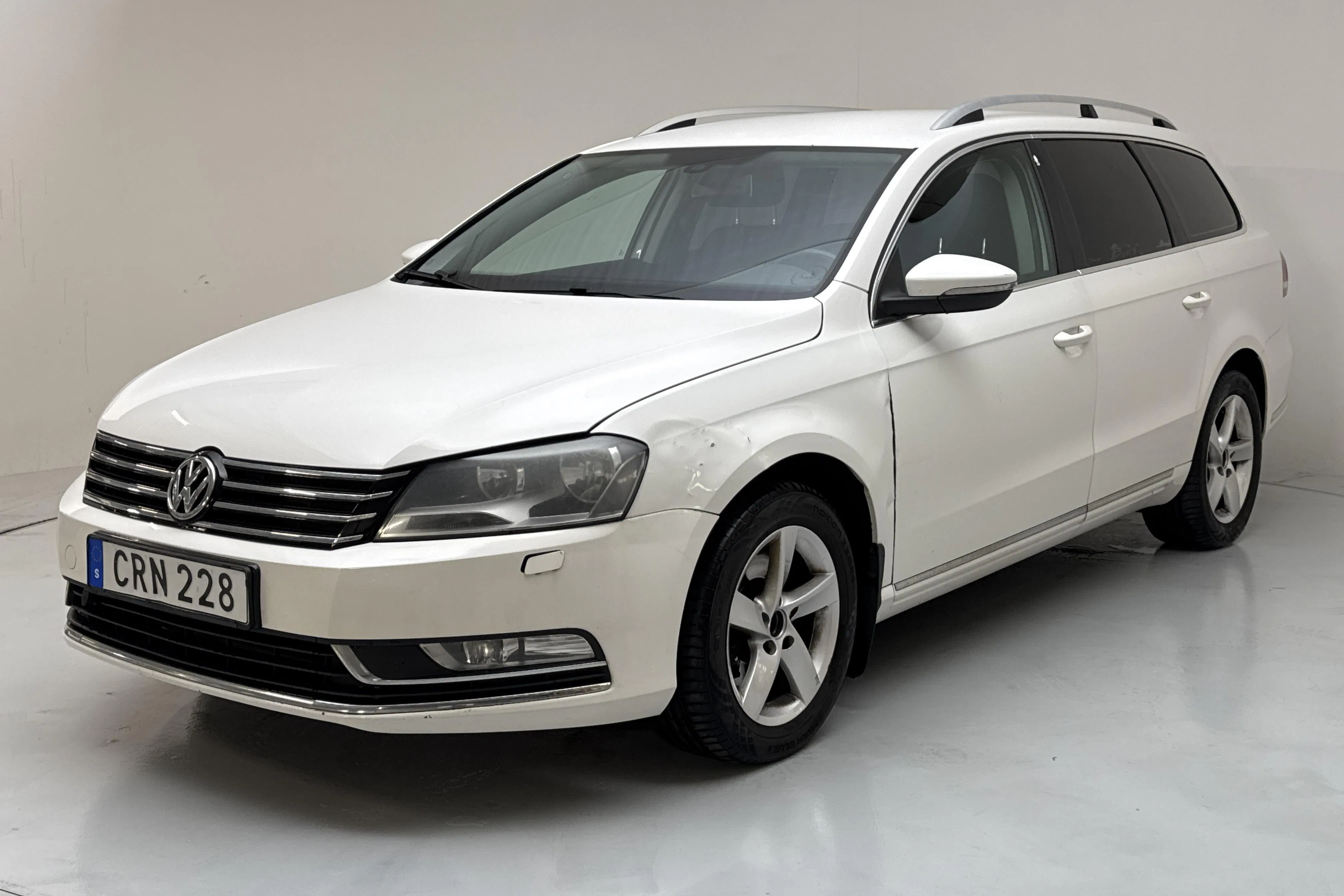 Presentation photo 1 of 12: VW Passat 1.4 TGI EcoFuel Variant (150hk) - 145 980 km - Manual - white - 2015