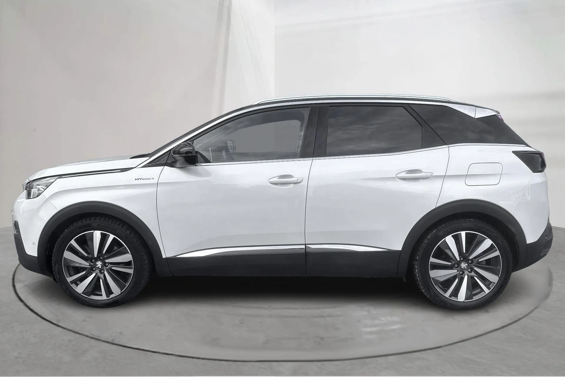 Esitlusfoto 2 aadressil 17: Peugeot 3008 1.6 Plug-in Hybrid 4 (300hk) - 52 070 km - Automaatne - valge - 2020