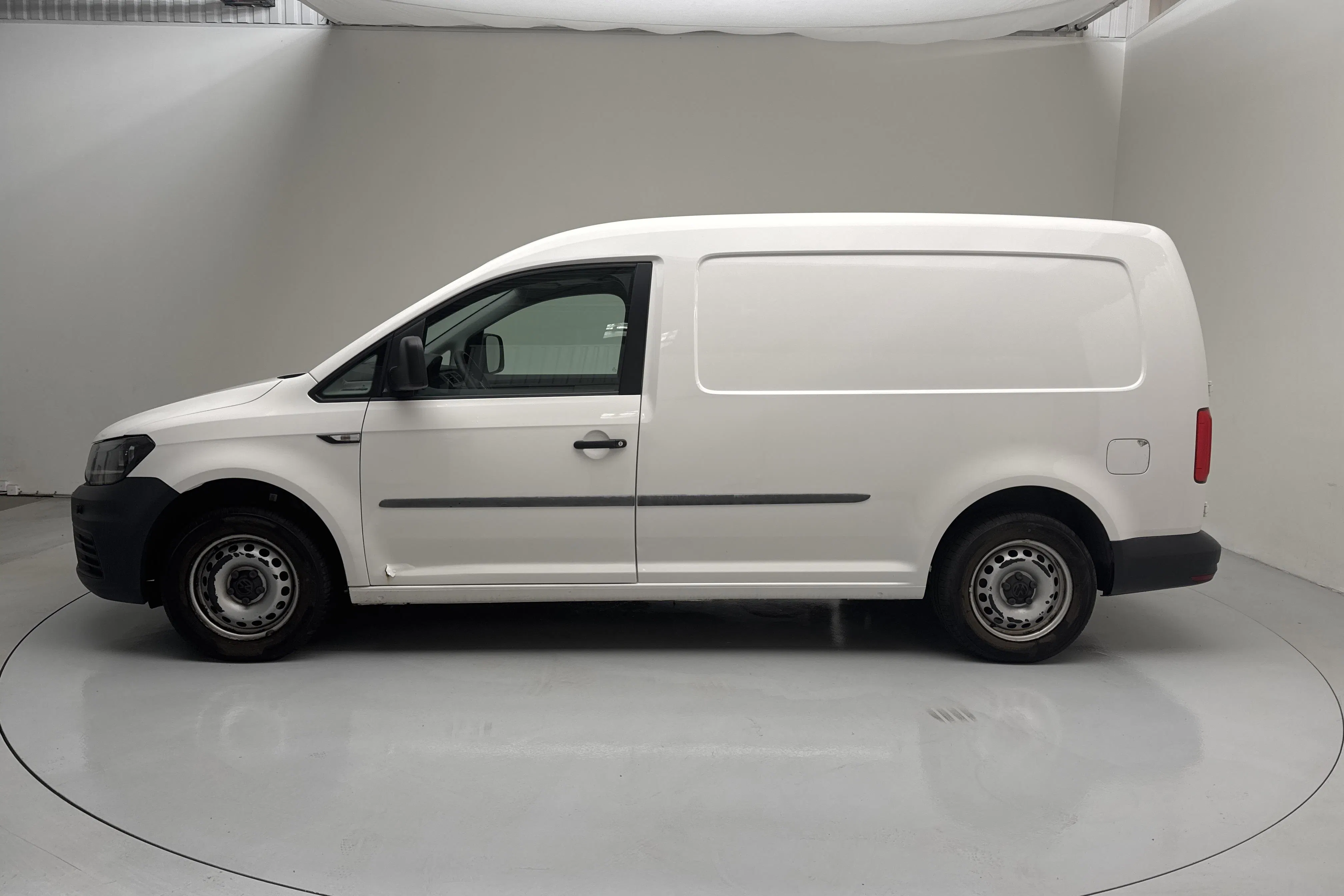 Presentationsfoto 2 av 14: VW Caddy Maxi 2.0 TDI (102hk) - 20 897 mil - Manuell - vit - 2019