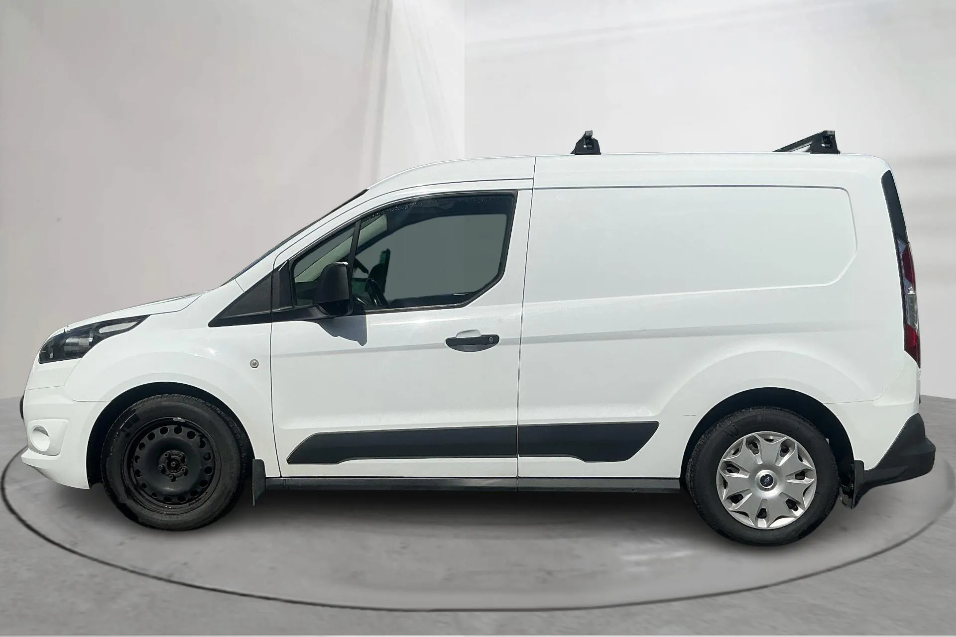 Presentationsfoto 2 av 15: Ford Transit Connect 1.6 TDCi (95hk) - 14 114 mil - Manuell - vit - 2015