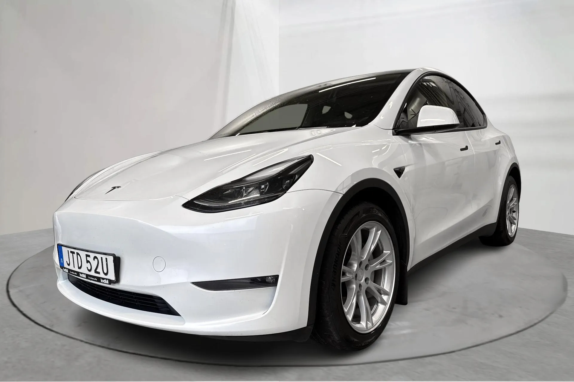 Presentation photo 1 of 22: Tesla Model Y Long Range Dual Motor AWD - 131 020 km - Automatic - white - 2023