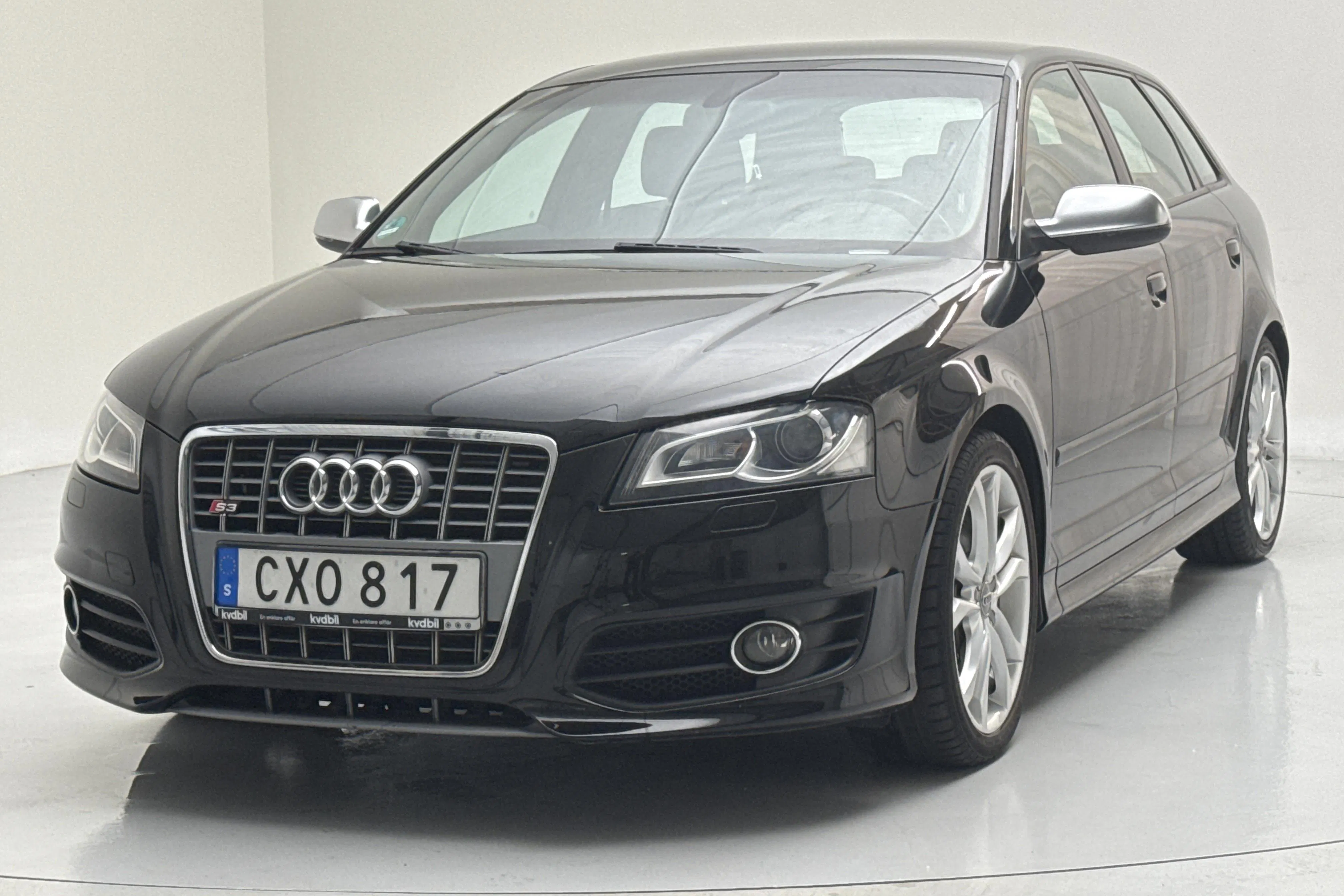 Presentationsfoto 1 av 13: Audi S3 2.0 TFSI Sportback (265hk) - 9 987 mil - Manuell - svart - 2011