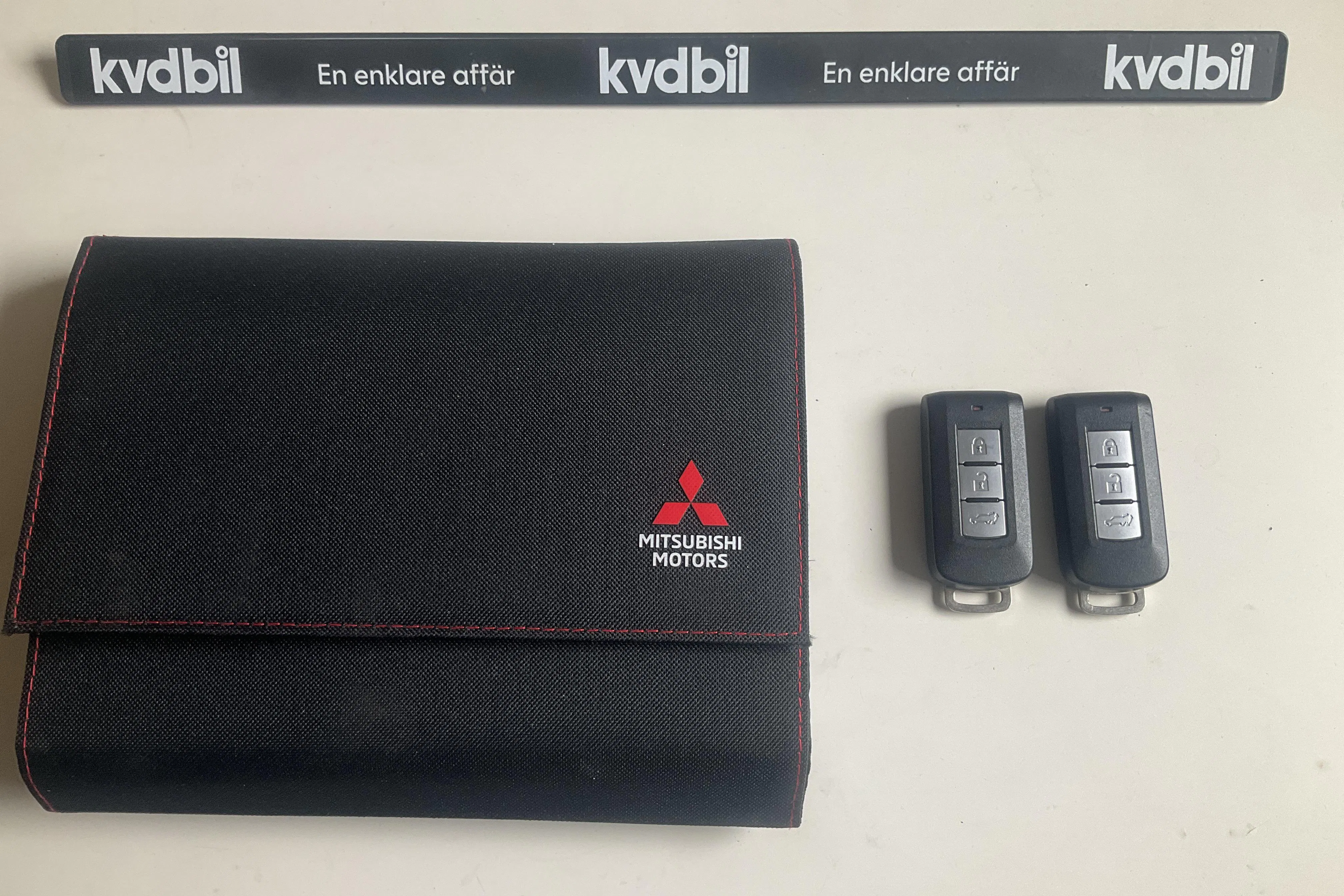 Presentationsfoto 21 av 21: Mitsubishi Outlander 2.0 4WD (150hk) - 12 695 mil - Automat - röd - 2020