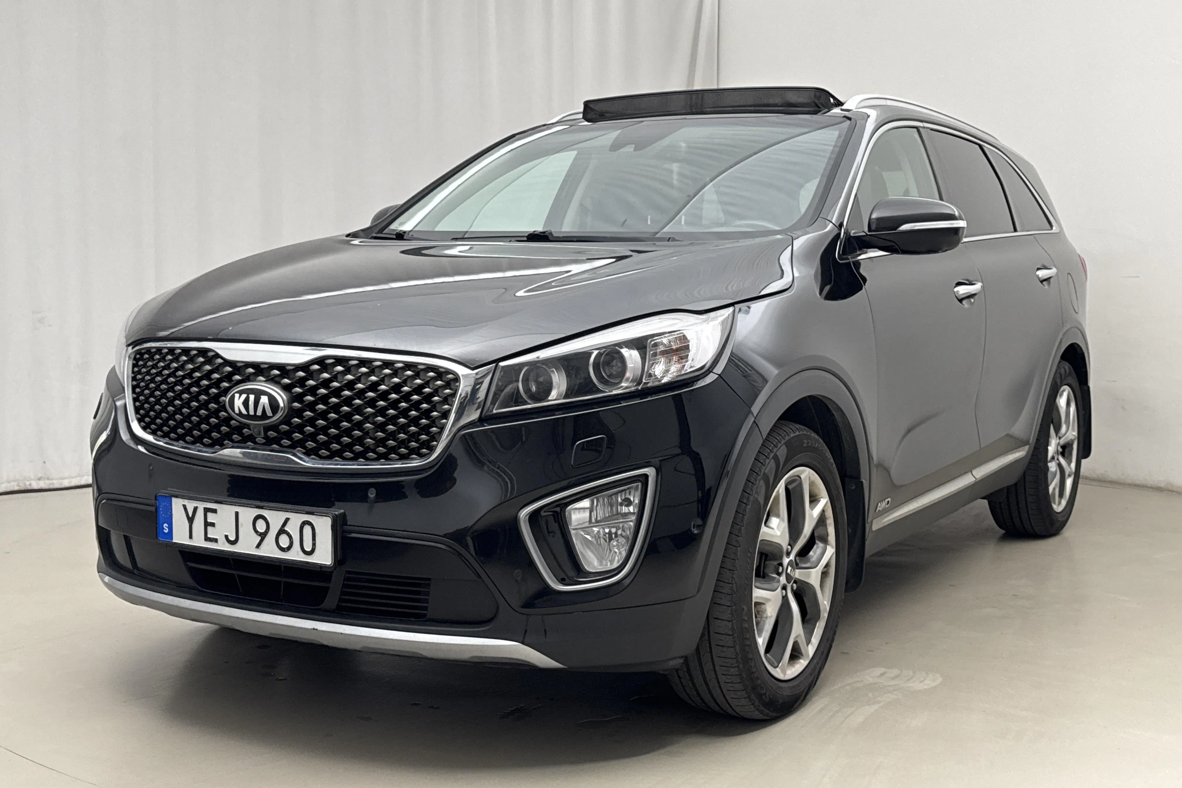 Presentation photo 1 of 23: KIA Sorento 2.2 CRDi (200hk) - 206 610 km - Automatic - black - 2016