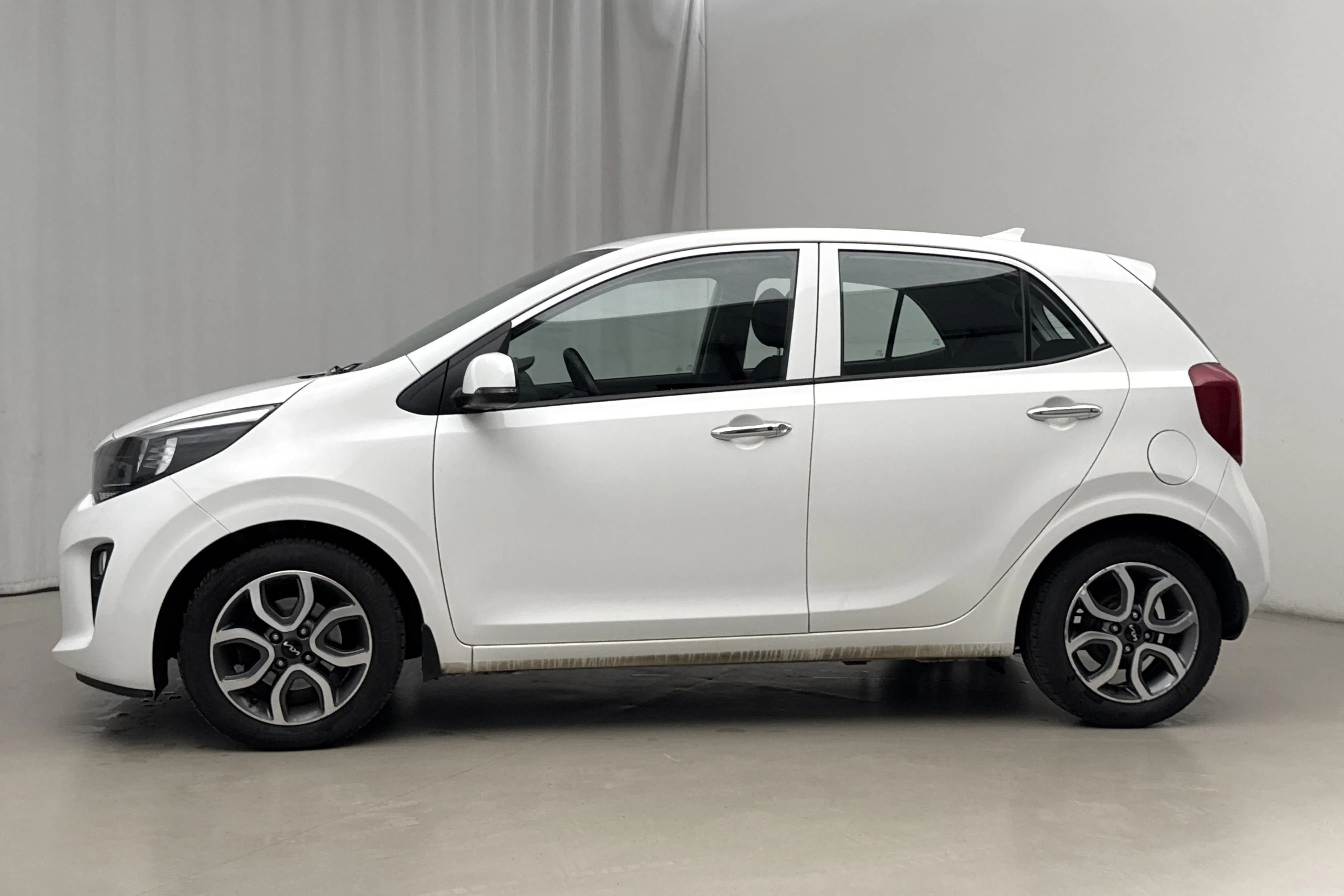 Presentationsfoto 2 av 20: KIA Picanto 1.0 DPI (67hk) - 4 712 mil - Automat - vit - 2023
