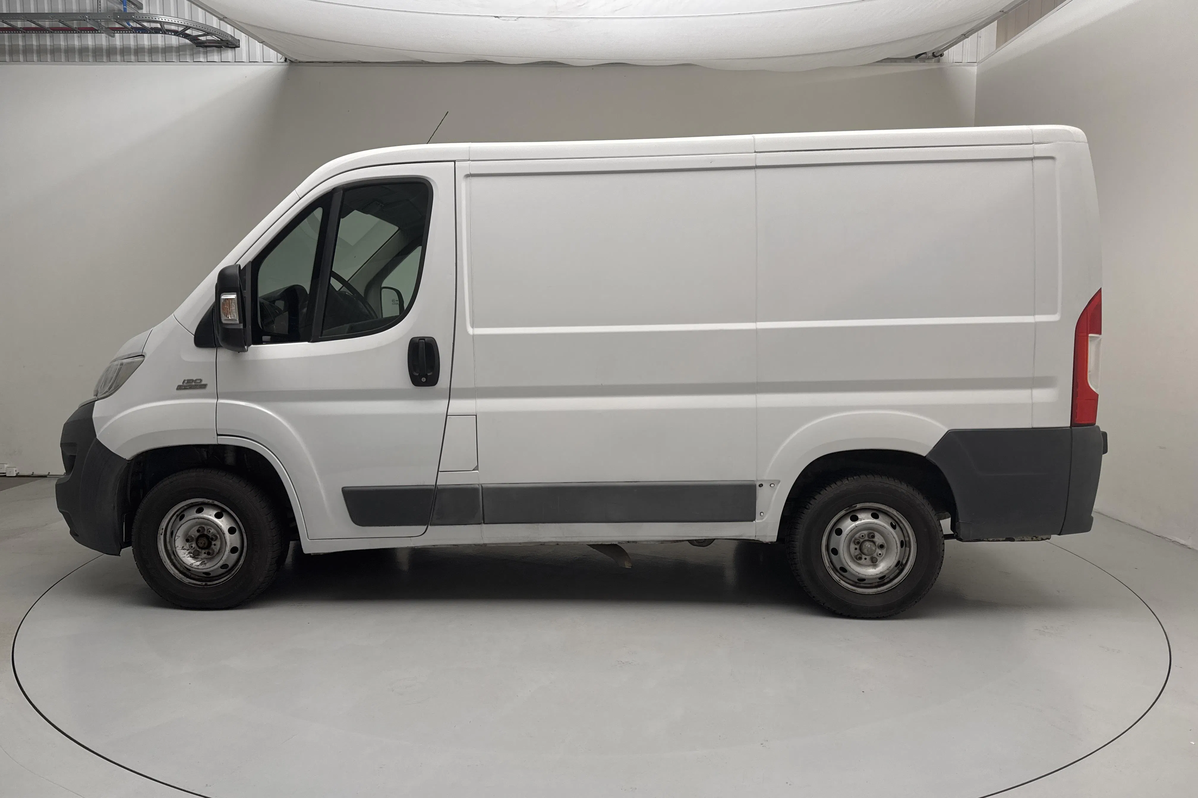 Presentationsfoto 2 av 11: Fiat Ducato 30 2.3 Multijet Skåp (130hk) - 12 872 mil - Manuell - vit - 2016
