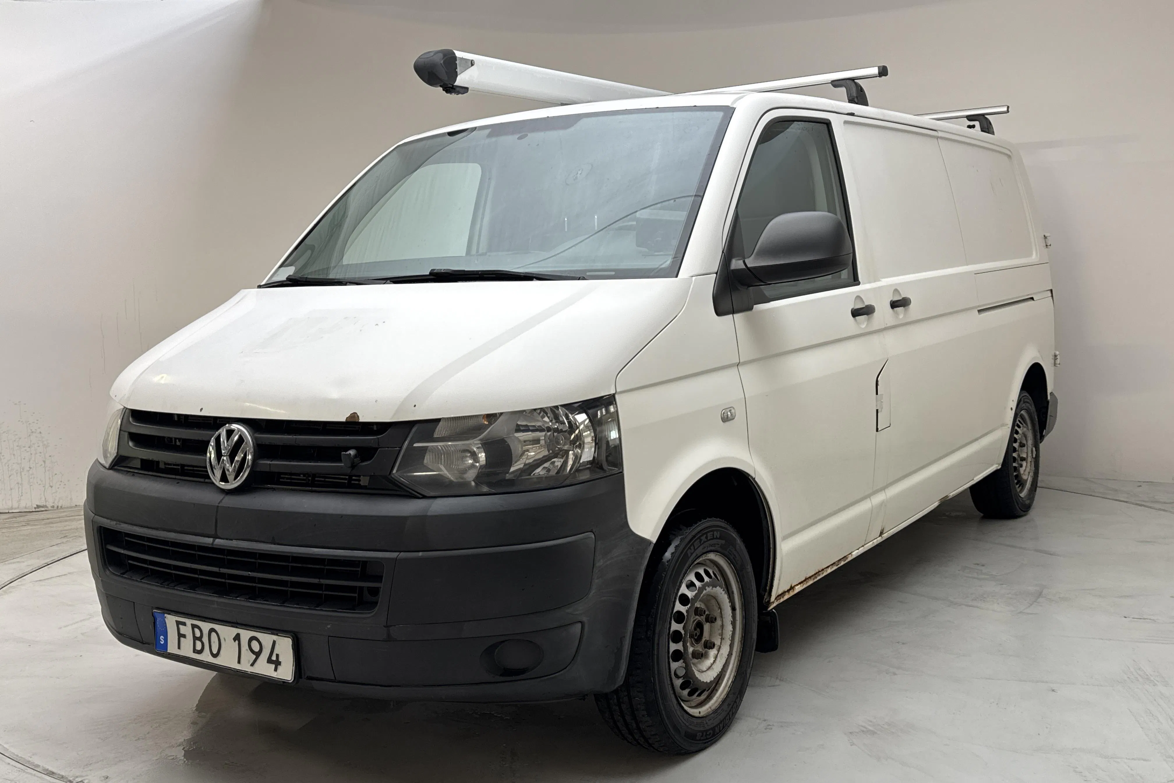 Presentationsfoto 1 av 16: VW Transporter T5 2.0 TDI 4MOTION (140hk) - 25 182 mil - Manuell - vit - 2015