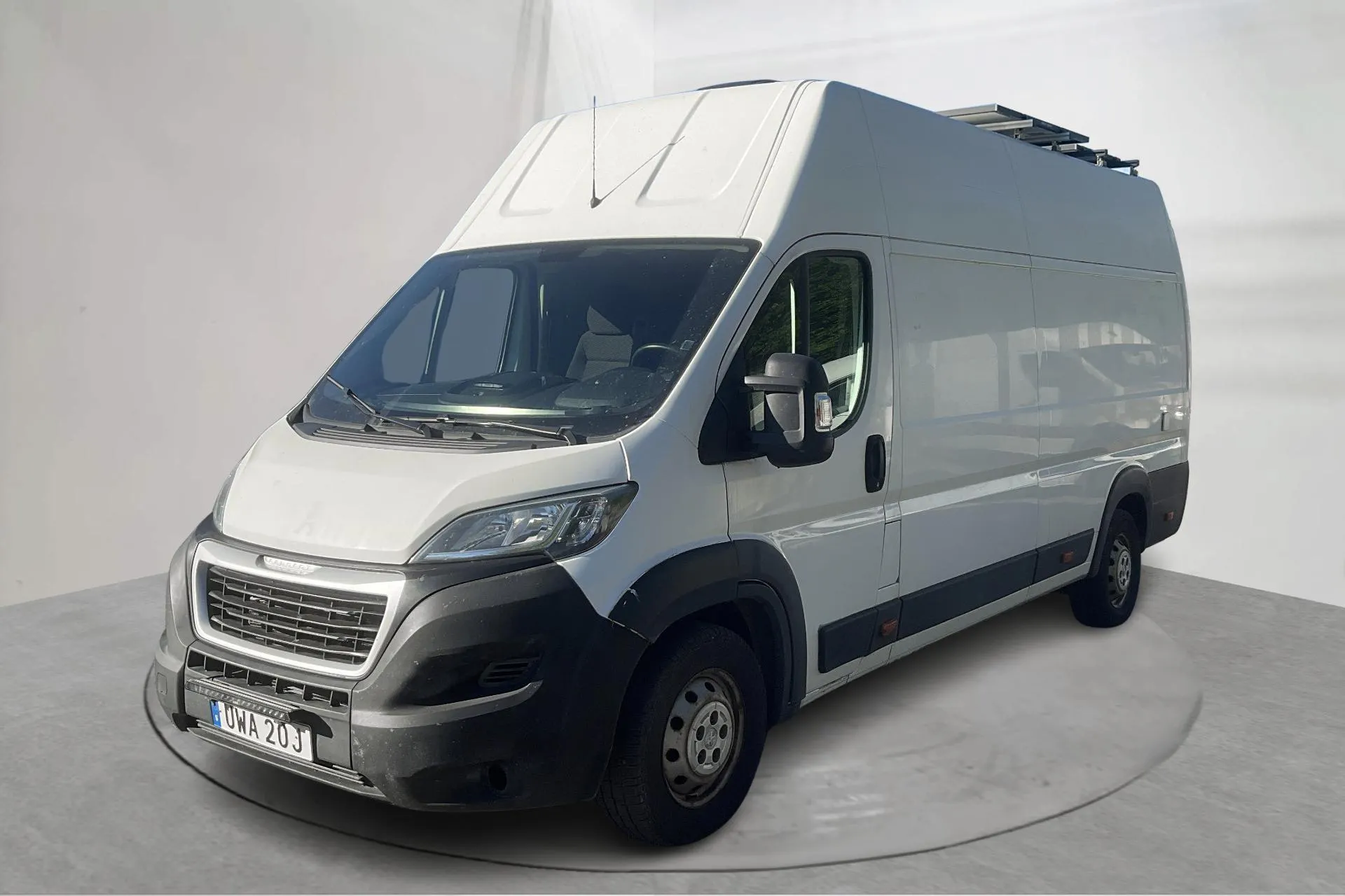 Presentation photo 1 of 18: Peugeot Boxer BlueHDi Campingbil - 253 620 km - Manual - white - 2020