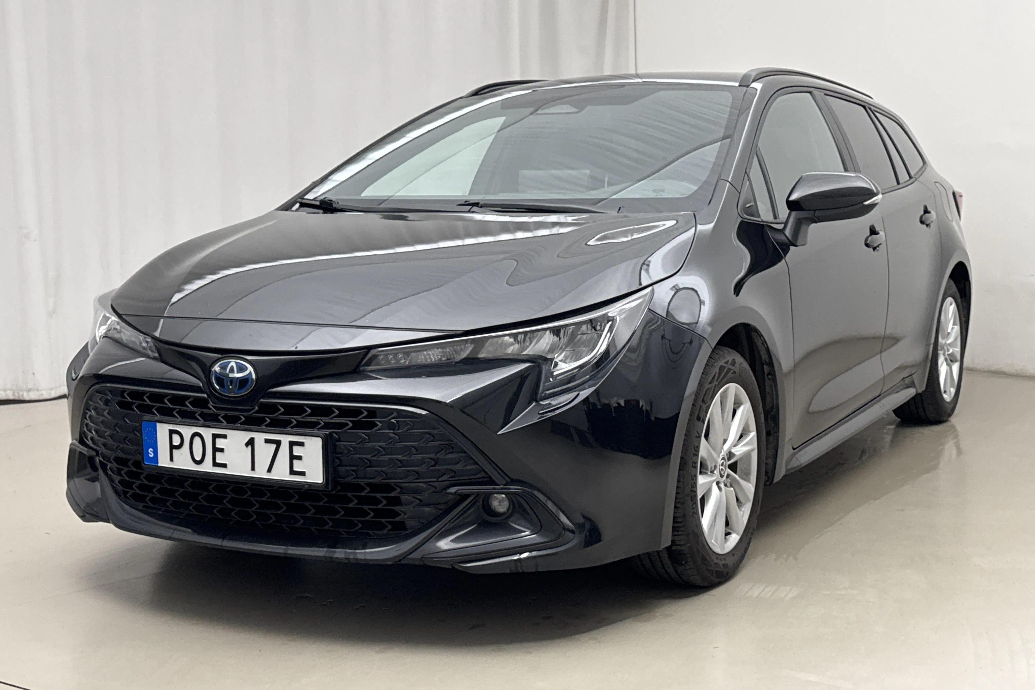 Presentation photo 1 of 18: Toyota Corolla 1.8 Hybrid Touring Sports (140hk) - 63 620 km - Automatic - black - 2023