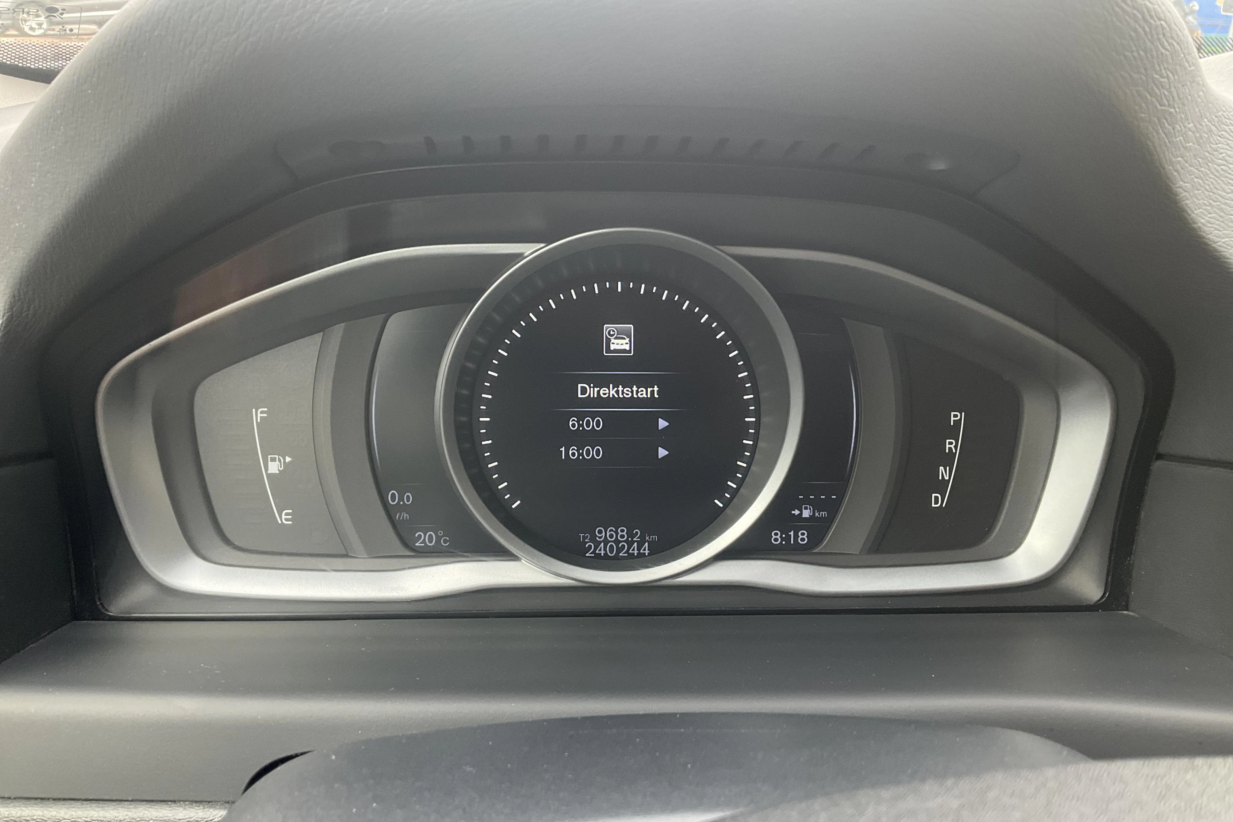 Presentationsfoto 14 av 14: Volvo XC70 II D4 AWD (181hk) - 24 025 mil - Automat - Ljusbrun - 2016