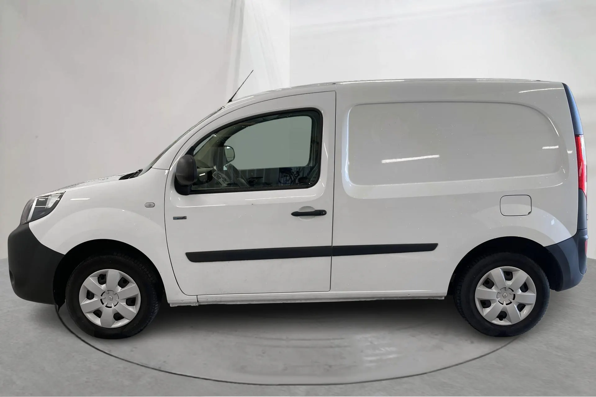 Presentation photo 2 of 17: Renault Kangoo Z.E Power Plus 33kWh Skåp (60hk) - 27 990 km - Automatic - white - 2021