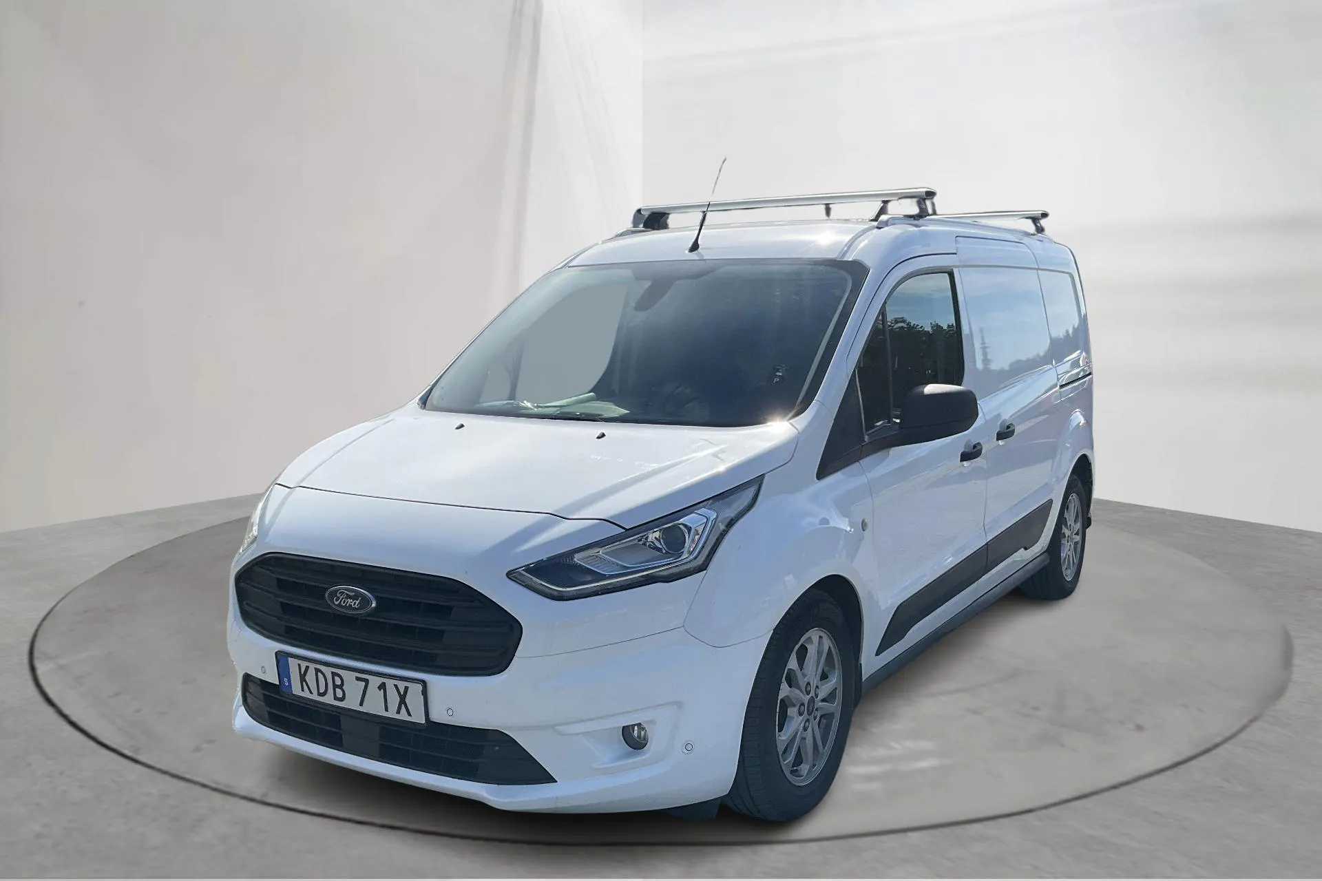 Presentationsfoto 1 av 13: Ford Transit Connect 1.5 EcoBlue (100hk) - 9 476 mil - Automat - vit - 2021