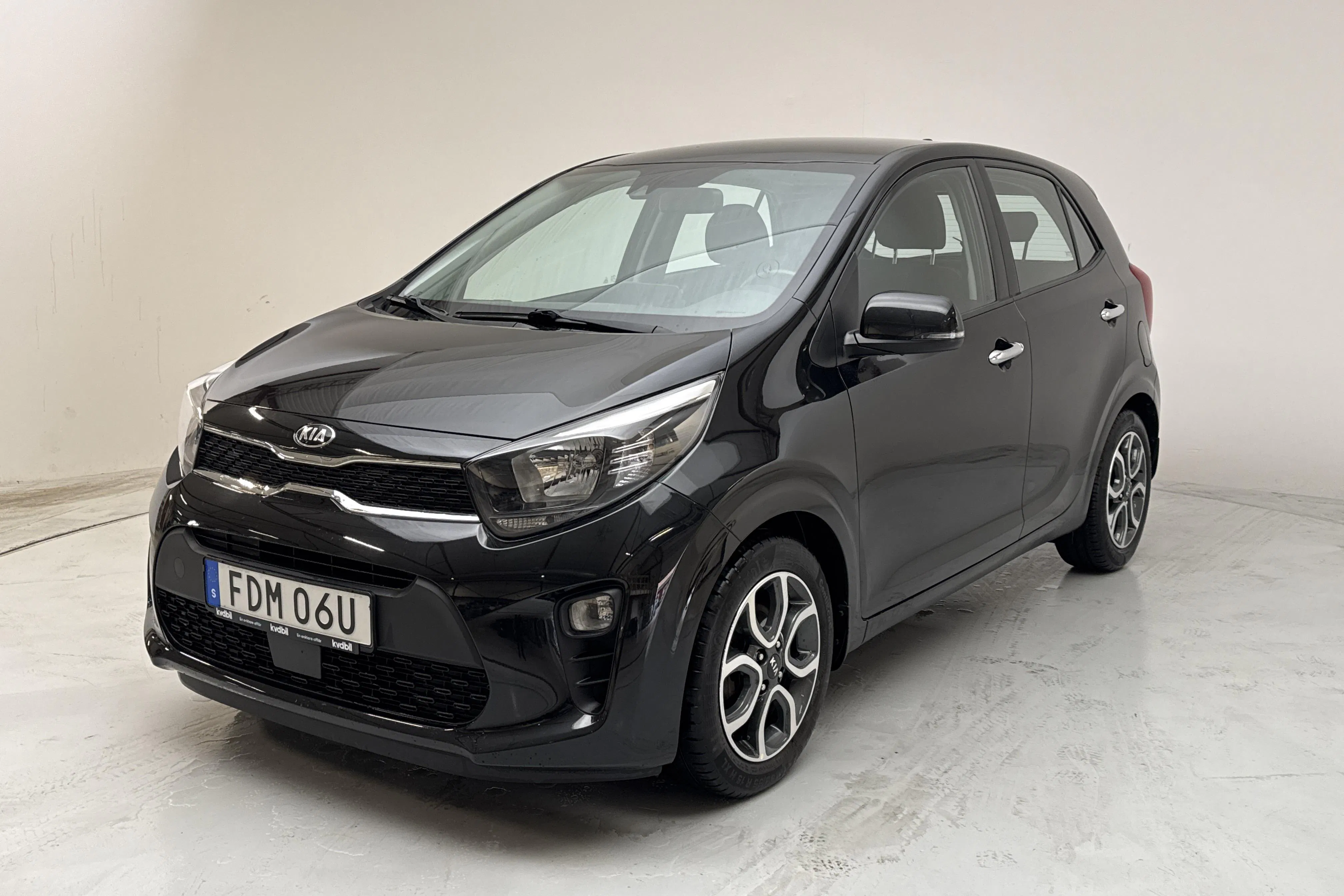 Presentationsfoto 1 av 13: KIA Picanto 1.0 DPI (67hk) - 5 040 mil - Manuell - svart - 2021